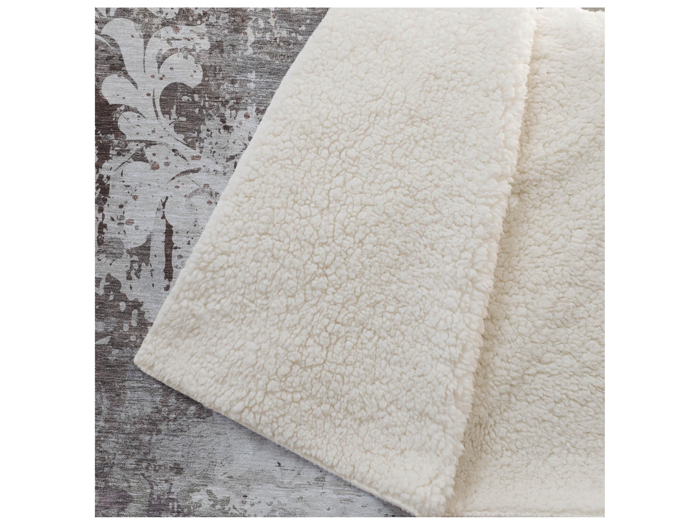 Dalyn Sherpa Brown Polyester Throw