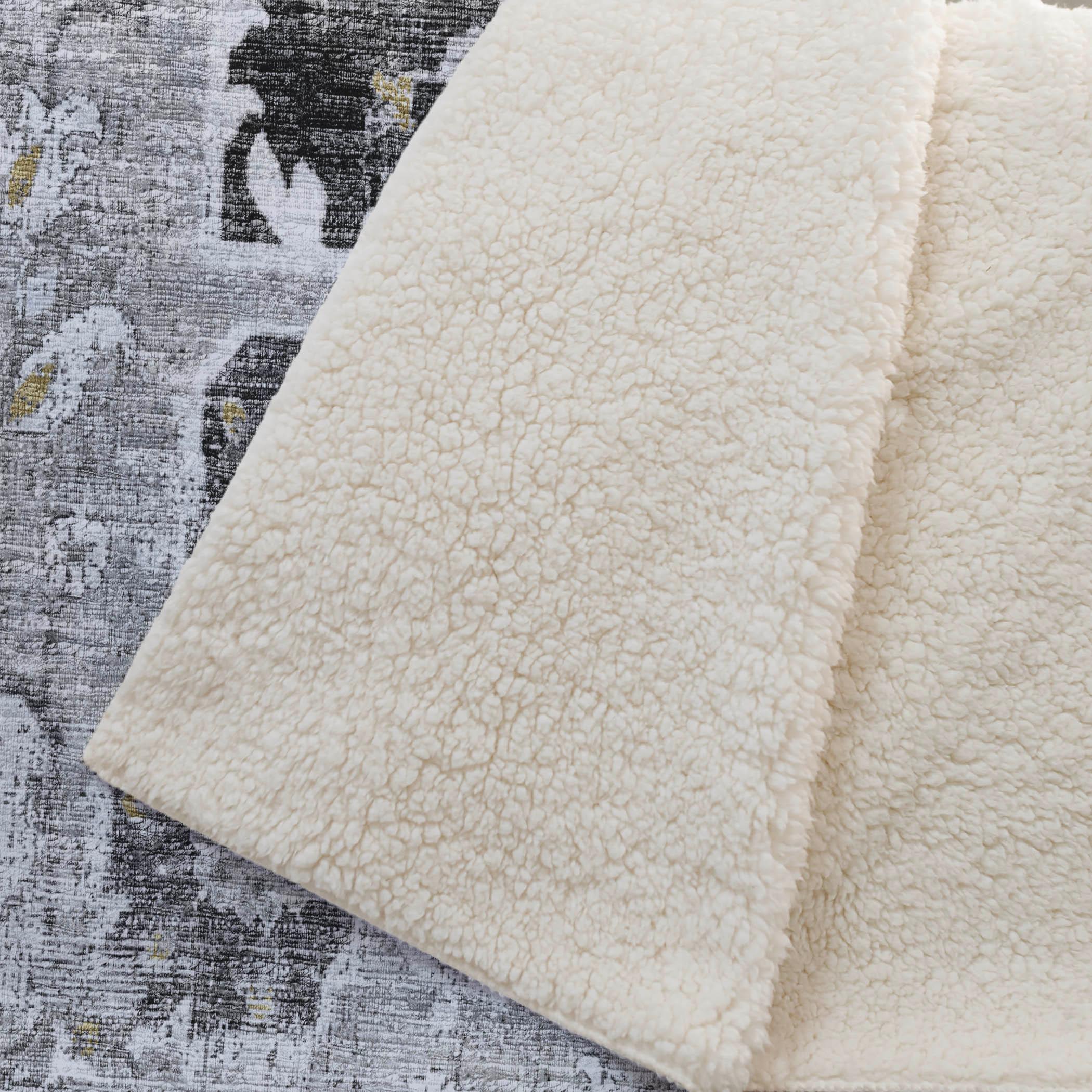 Dalyn Sherpa Gray Polyester Throw