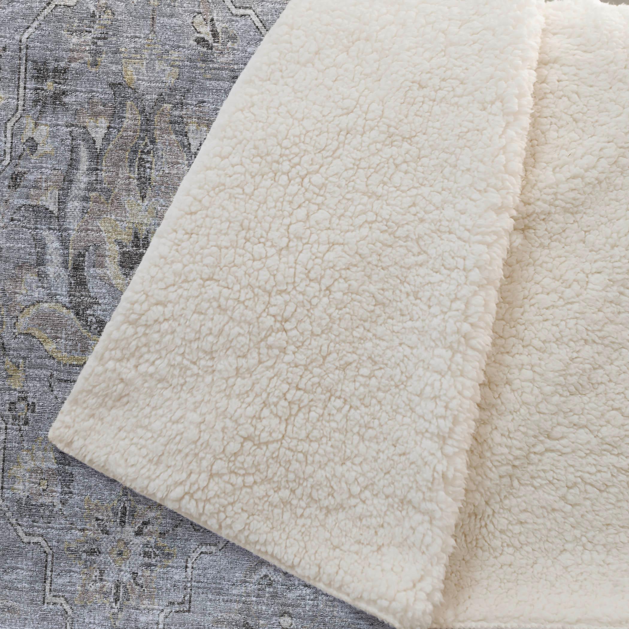 Dalyn Sherpa Gray Polyester Throw