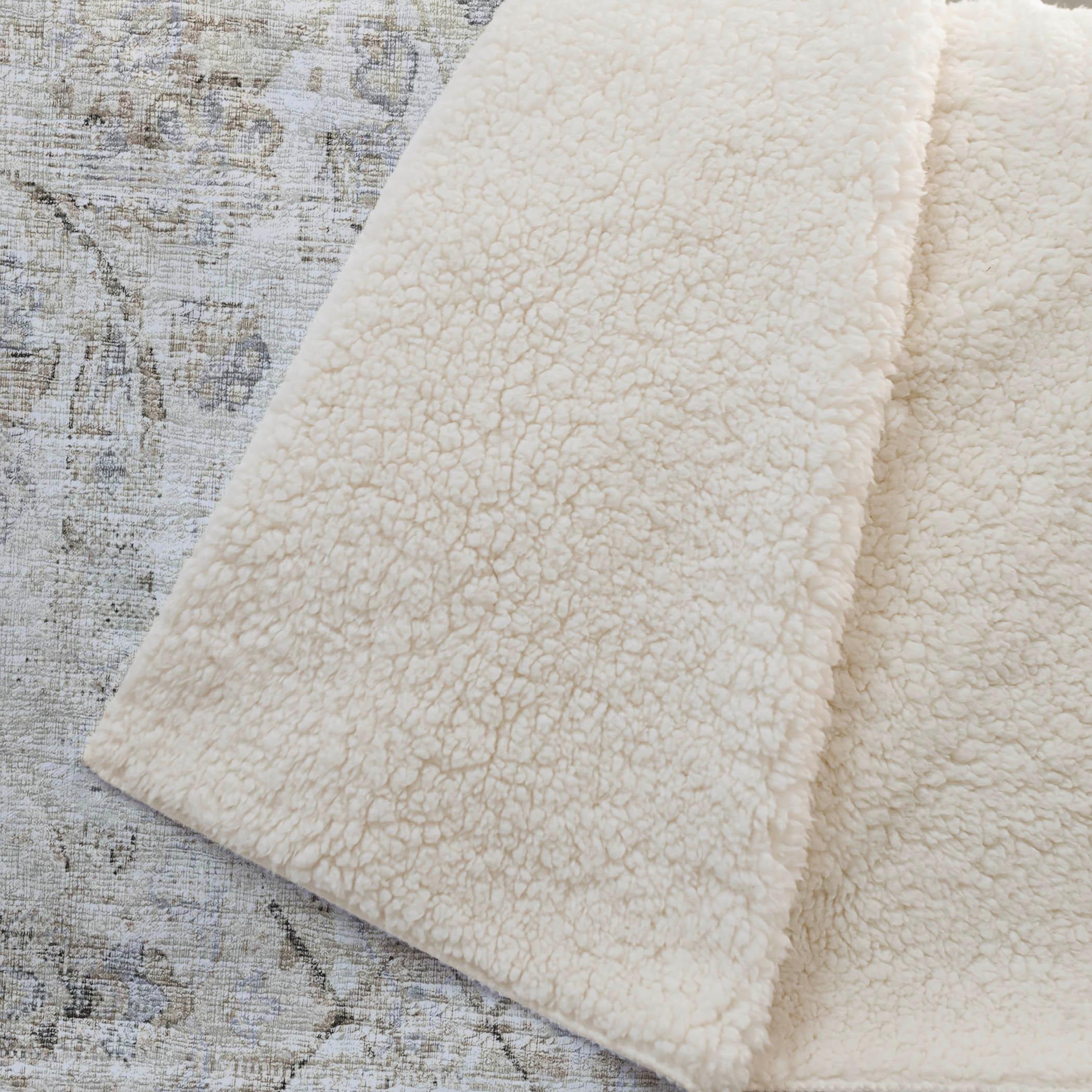 Dalyn Sherpa Neutral Polyester Throw