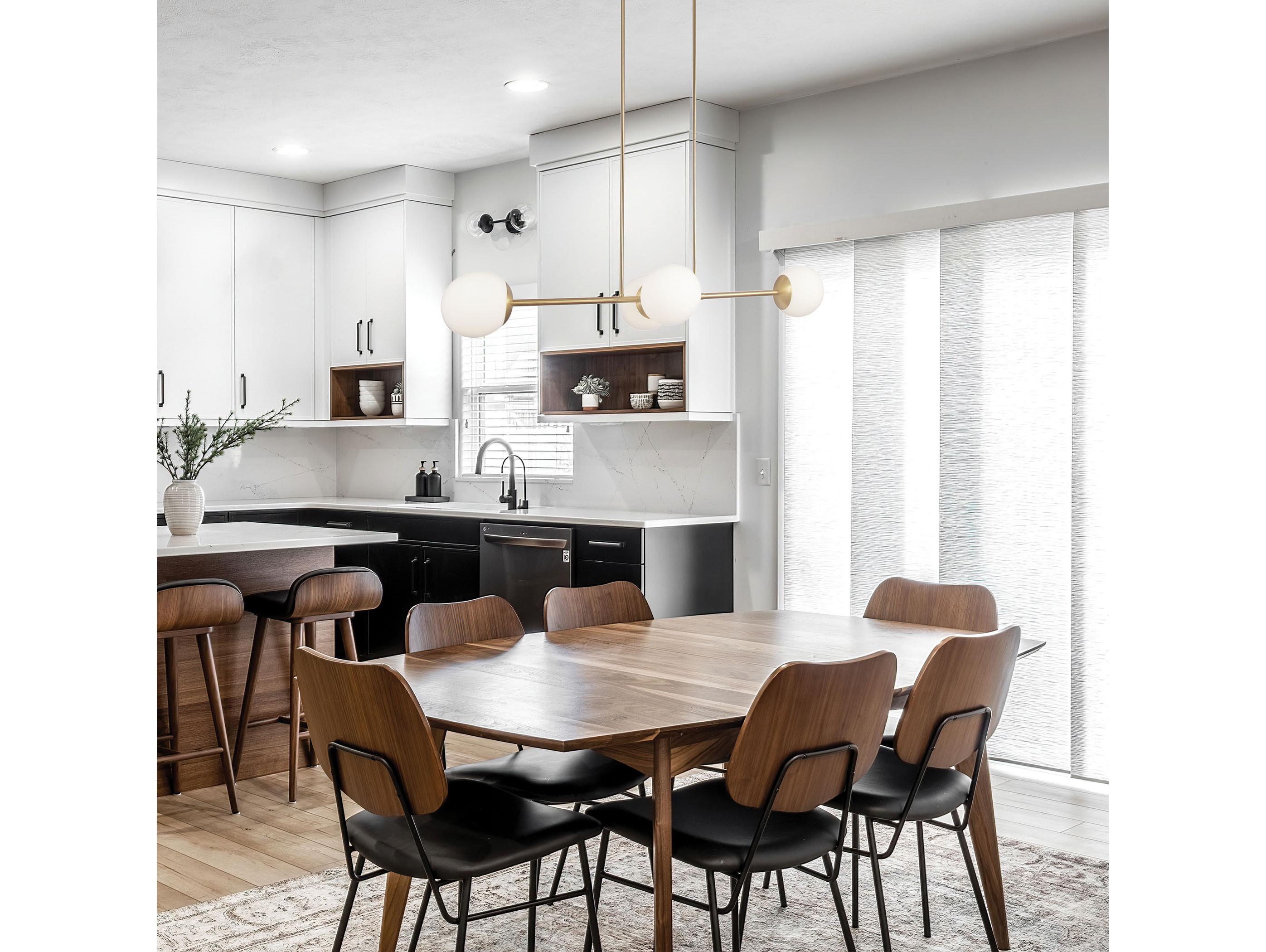 Dainolite Dayana 4-Light Aged Brass Globe Island Pendant