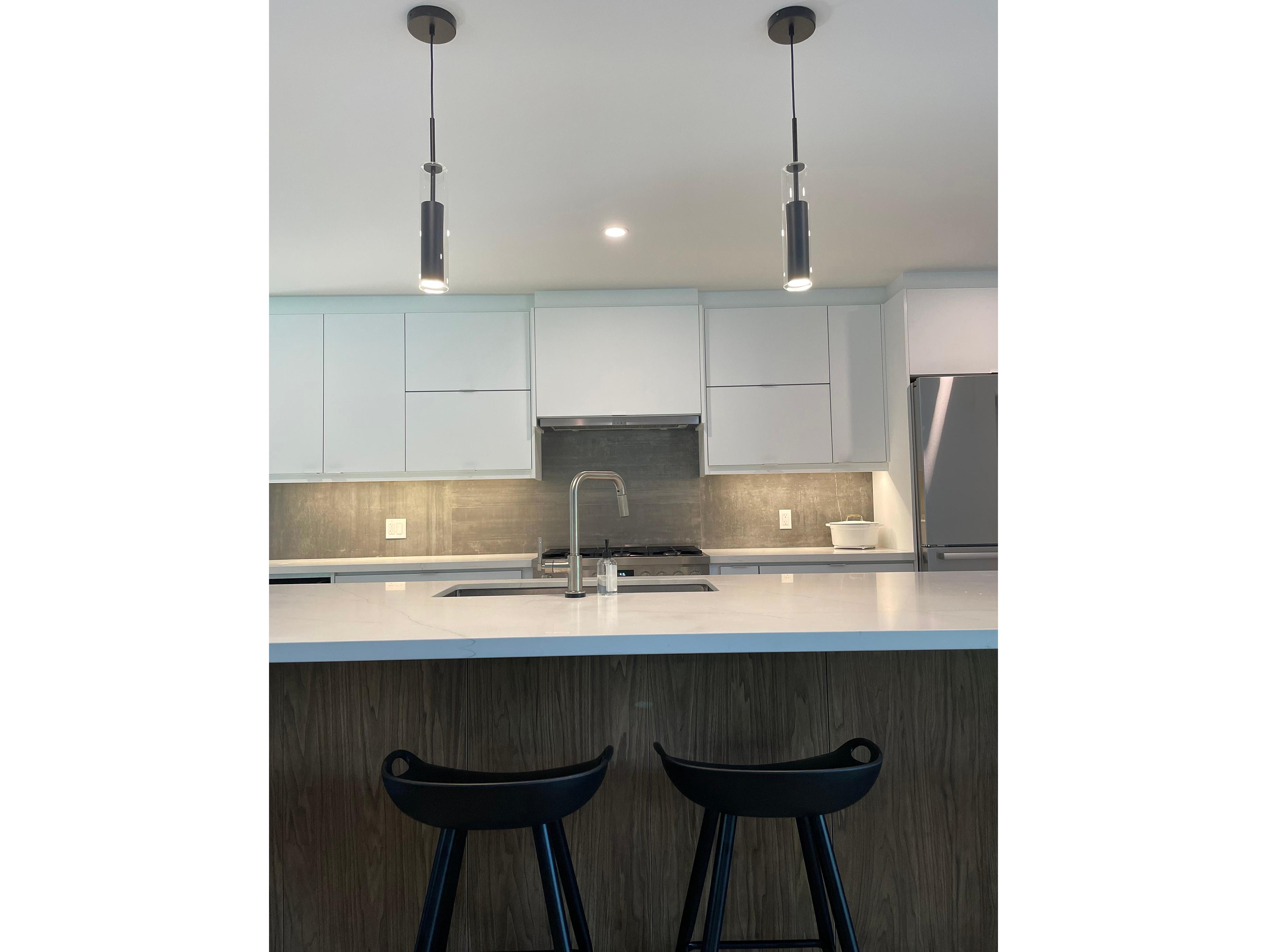 Dainolite Luna 1-Light Black Cylinder Mini Pendant