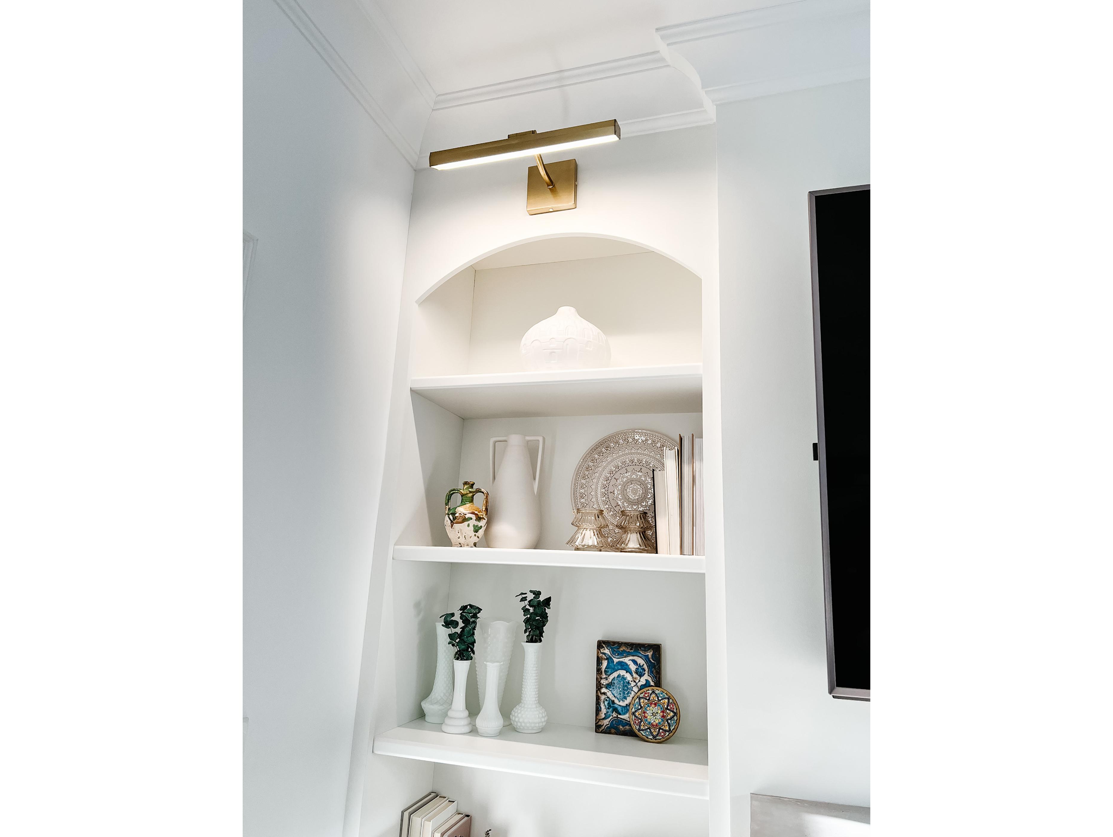 Dainolite Leonardo 2-Light Aged Brass Picture Light