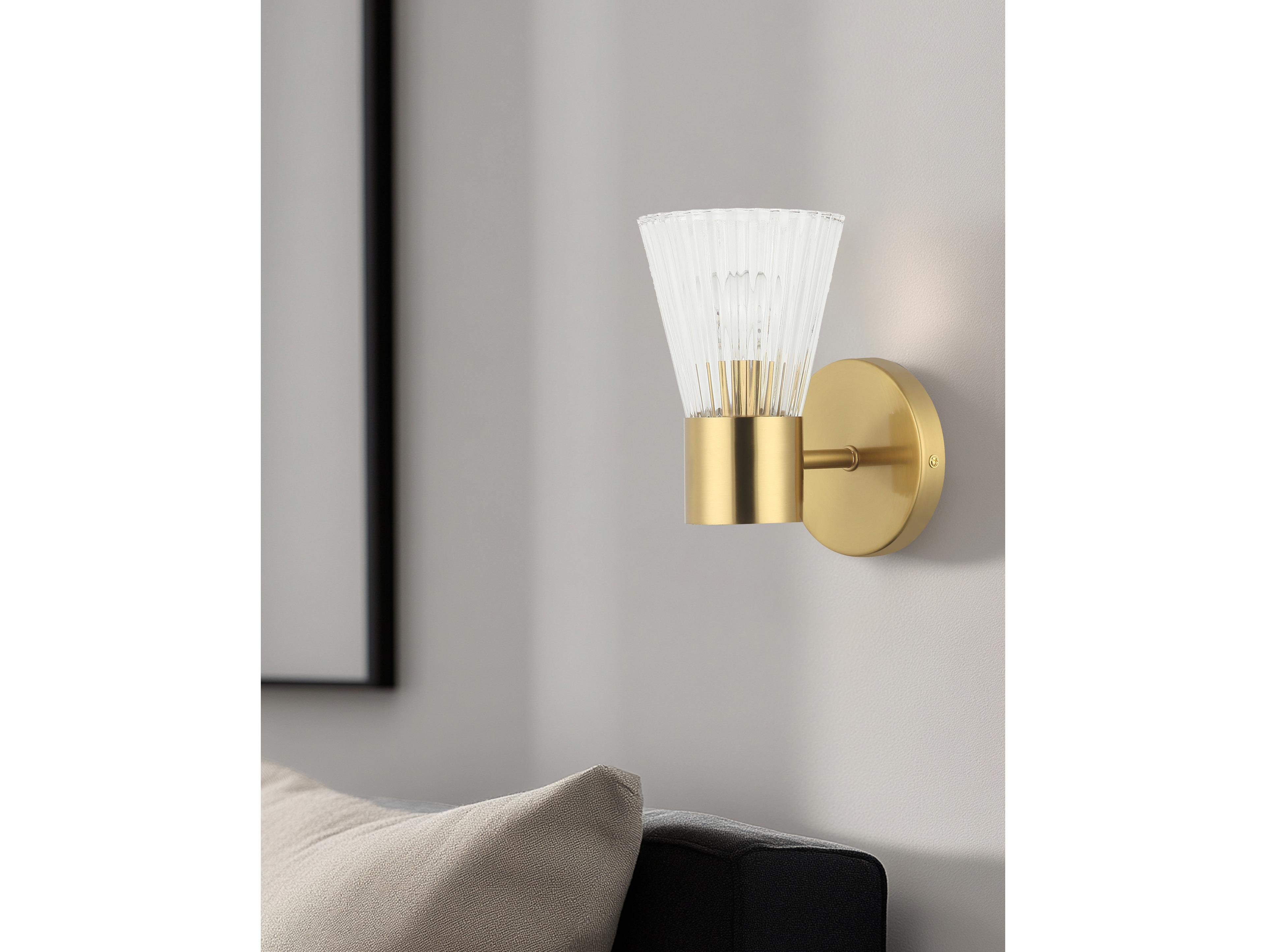 Dainolite Vienna 1-Light Aged Brass Wall Sconce