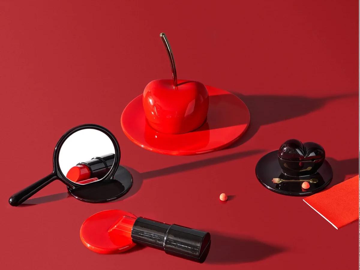 Driade Kiss Me Red / Gold Decorative Accent