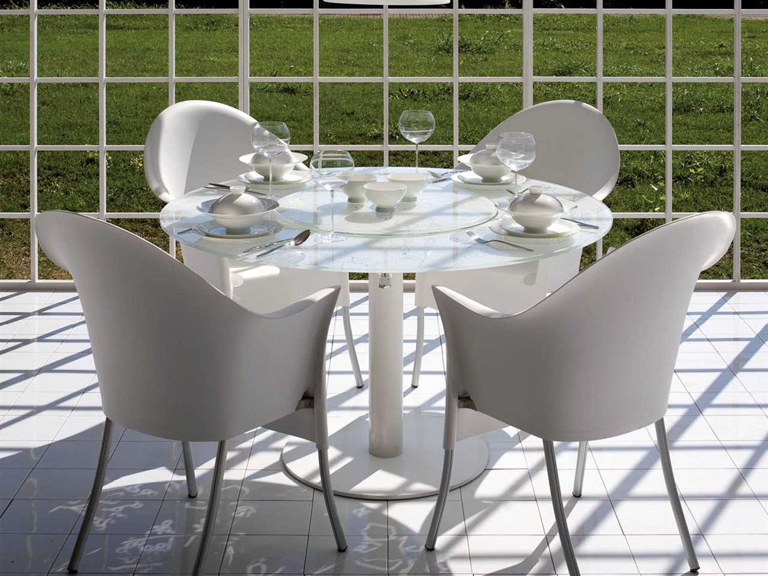 Driade Outdoor Quick Ship Lord Yo Aluminum Polypropylene Stackable Armchair In White