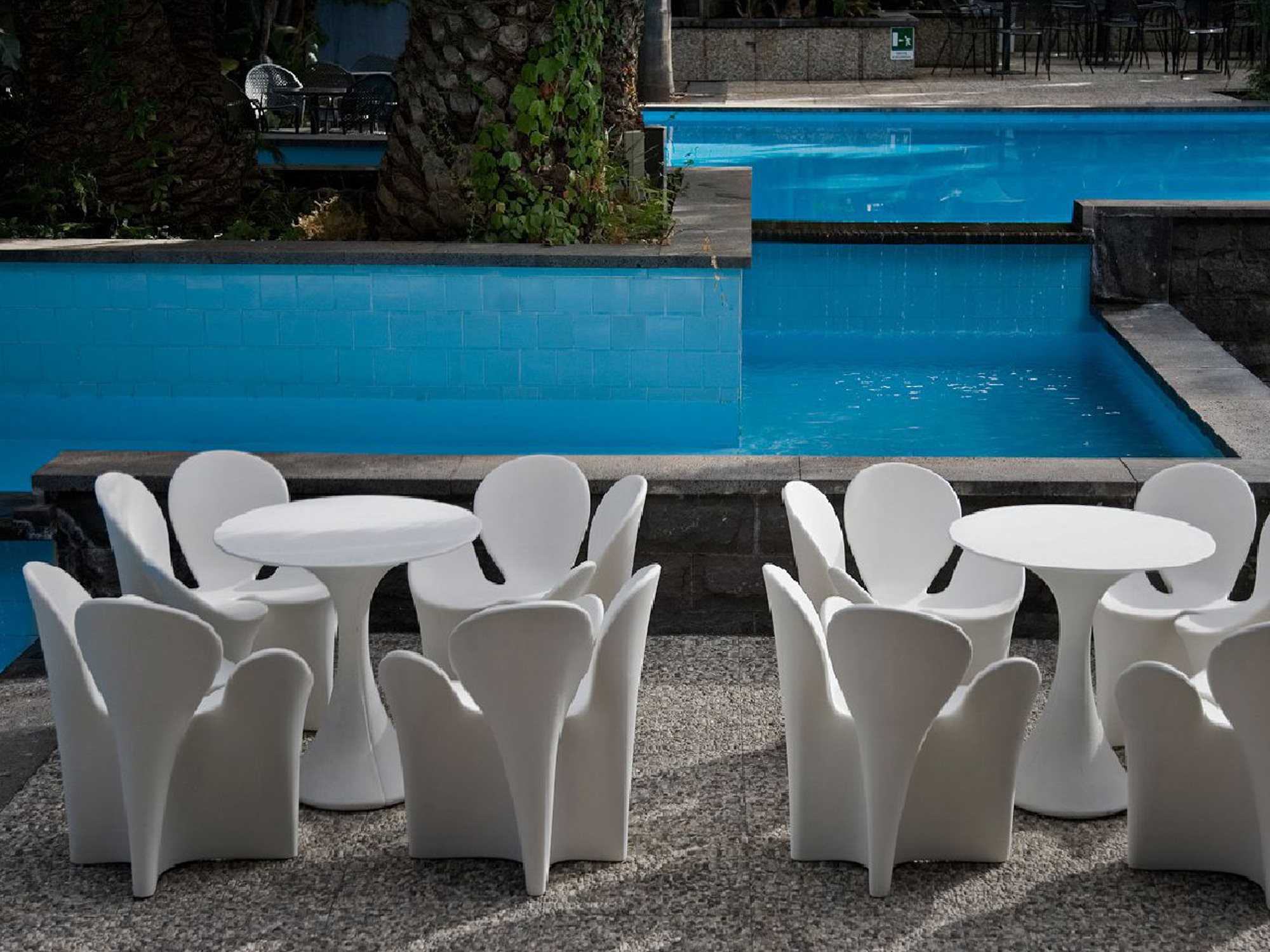 Driade Clover Polyethylene Outdoor Patio Dining Set in White