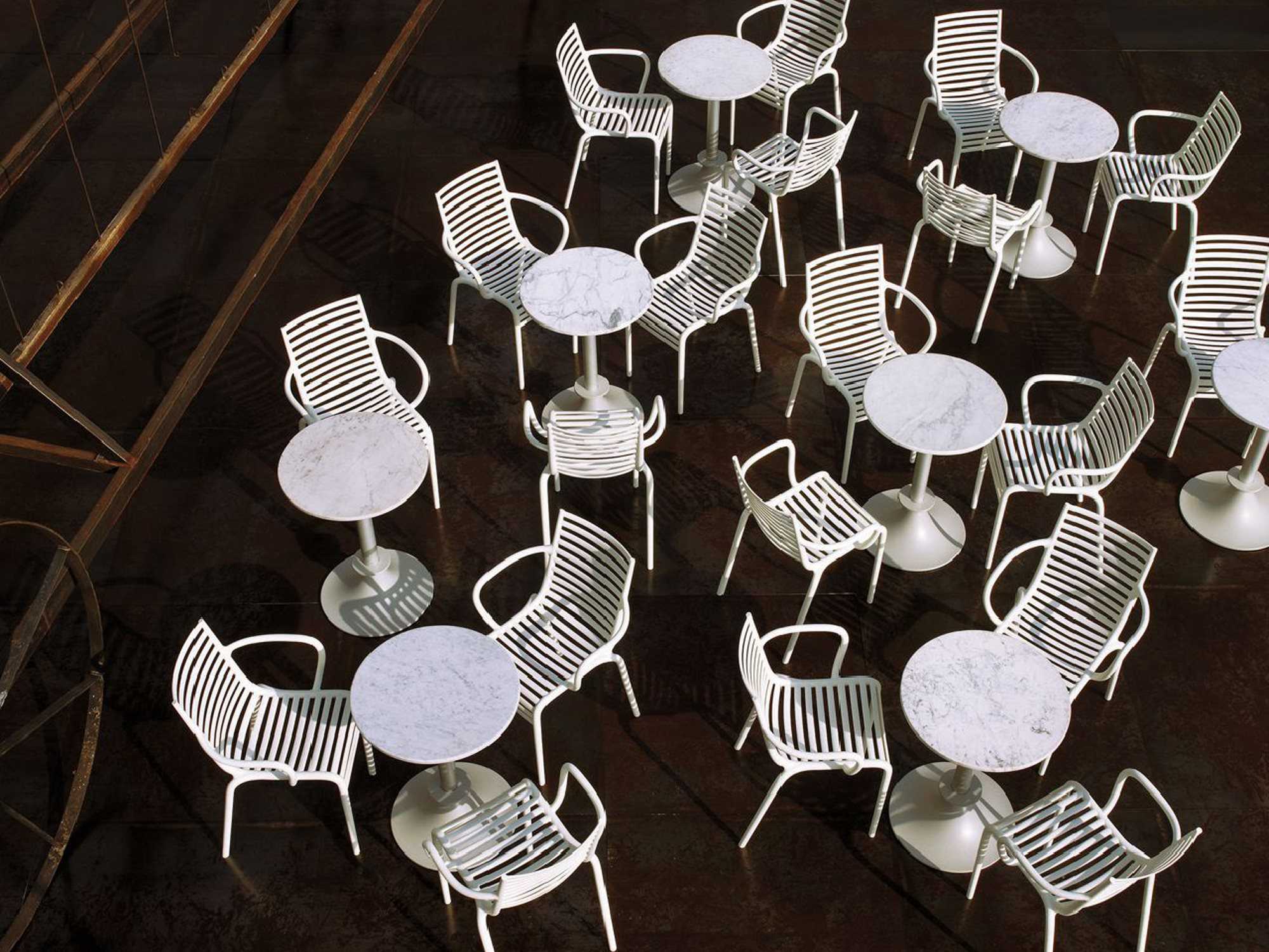 Driade Pip-e Aluminum Polypropylene Patio Dining Set