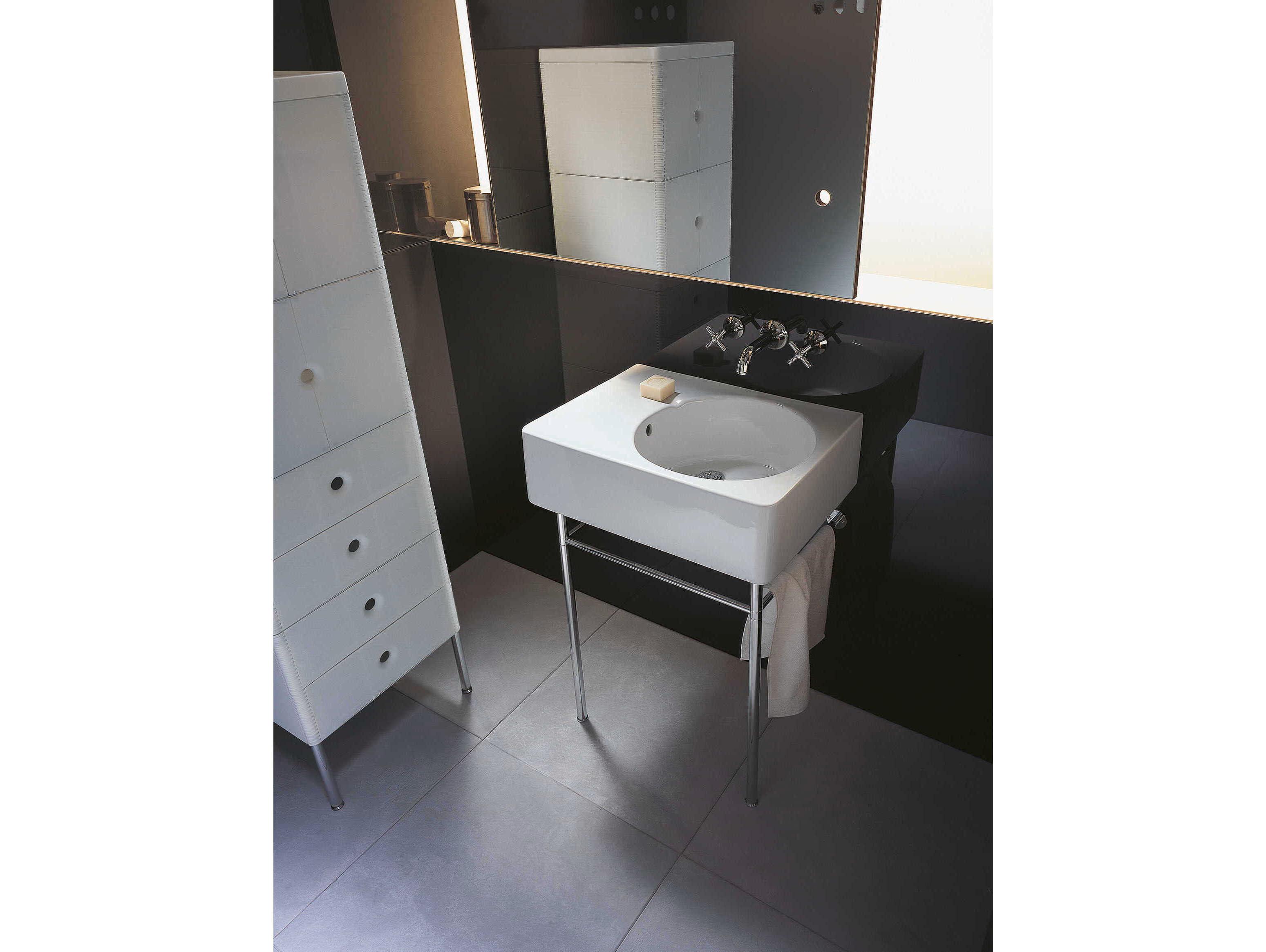 Duravit Design 24'' Rectangular Ceramic White High Gloss Undermount Sink with no faucet holes - Right sided basin