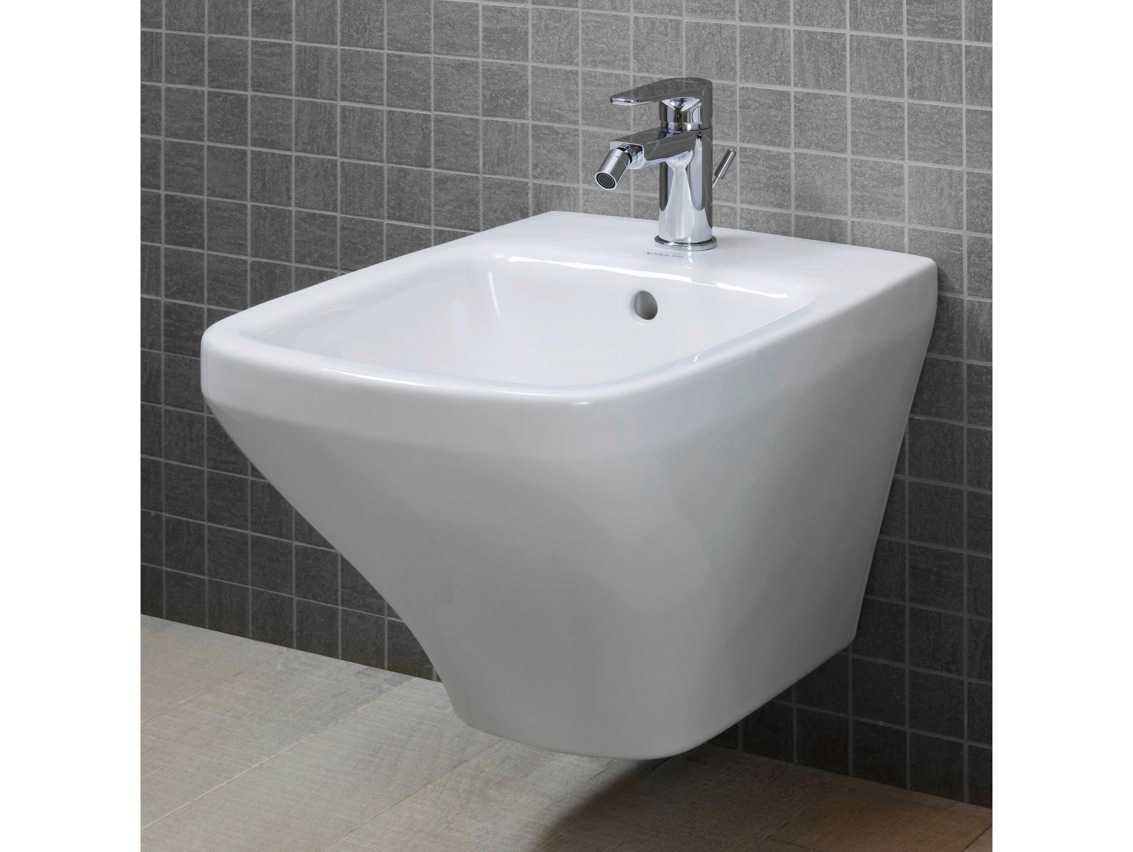 Duravit Durastyle 15'' White High Gloss Wall- Mounted Bidet with 1 Faucet hole