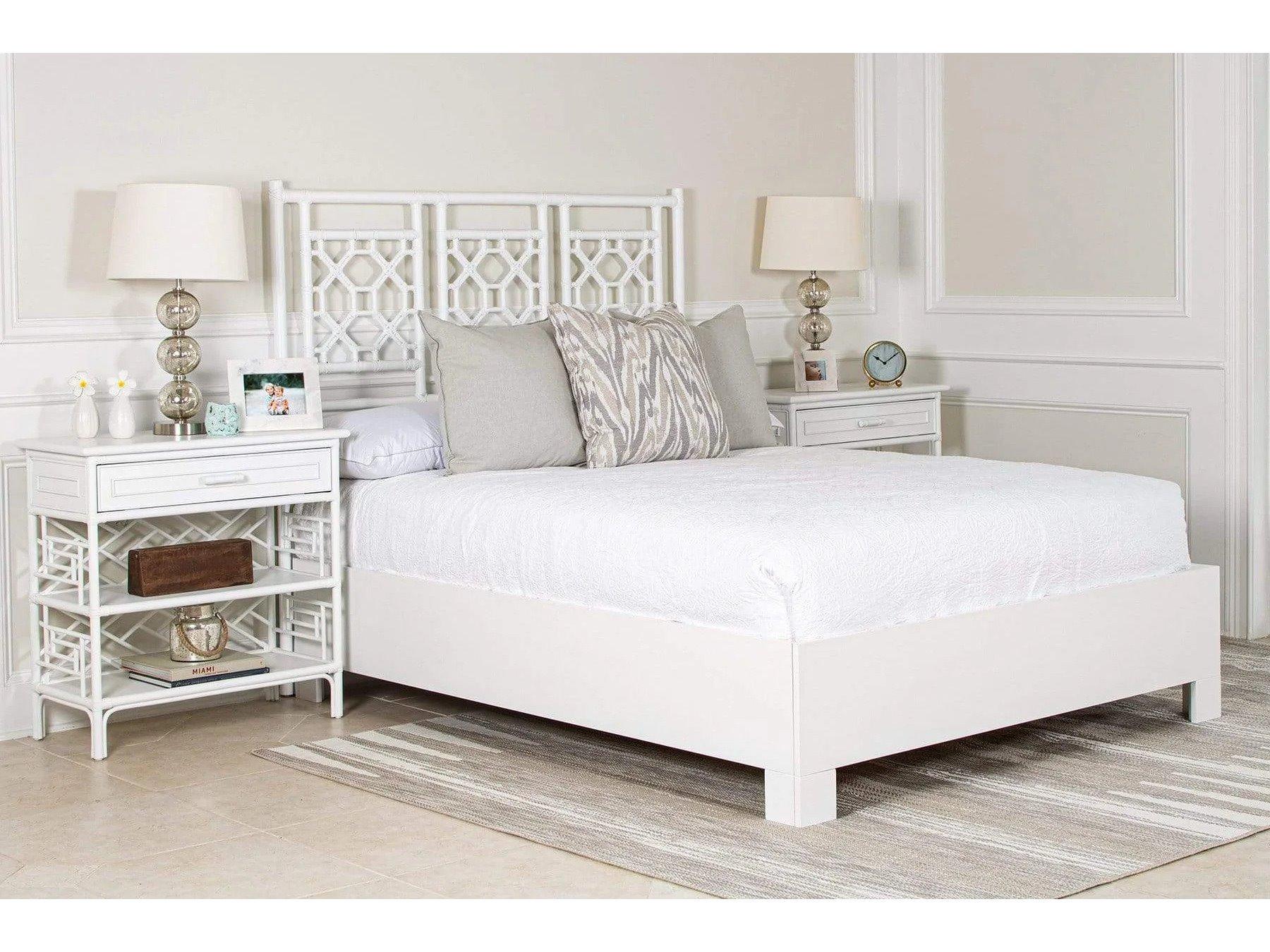 Lattice Back Bedroom Set
