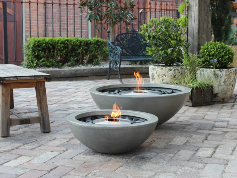 EcoSmart Fire Mix Concrete Steel Round Pit Table