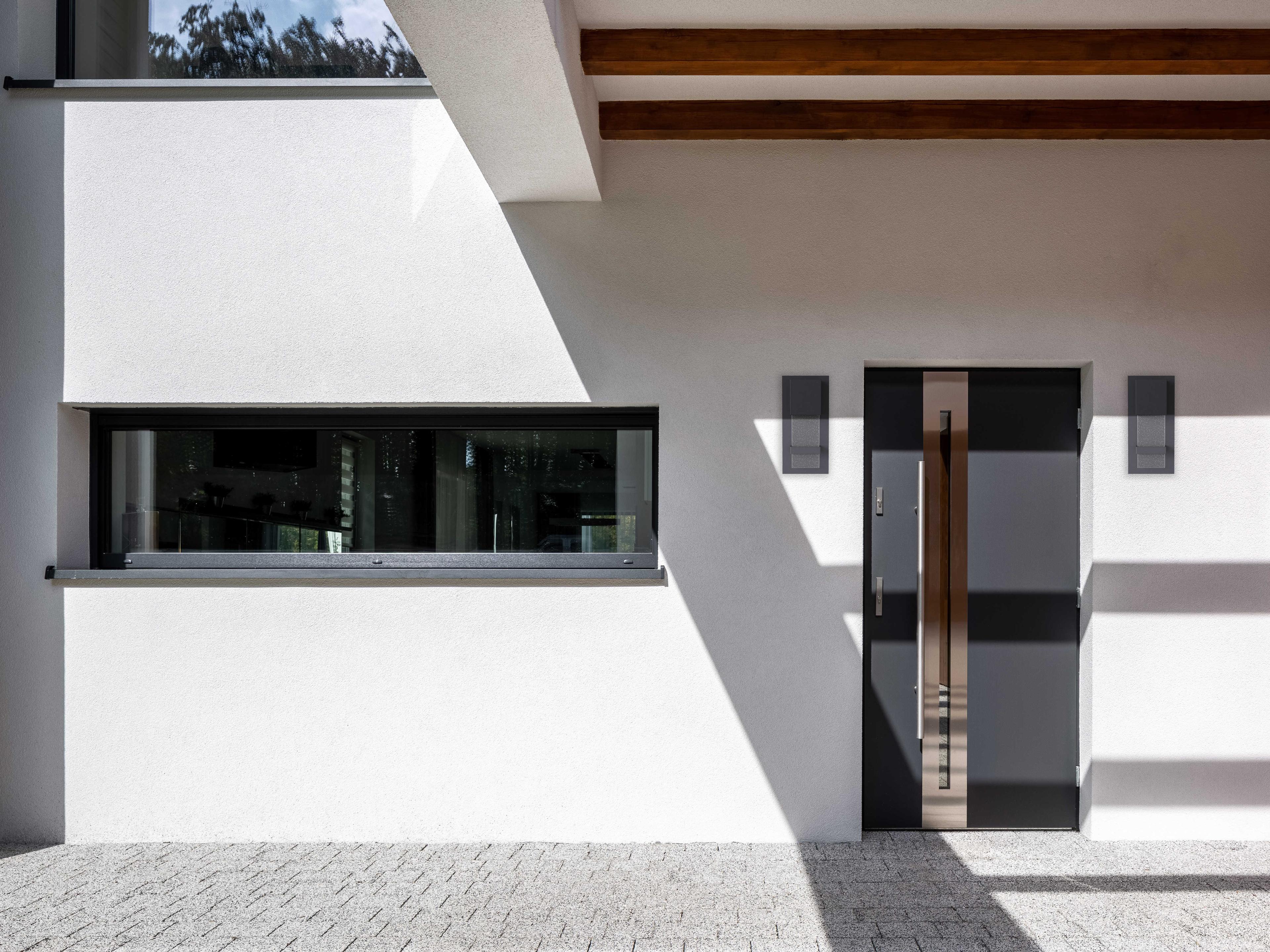 Eglo Venecia 1-Light Outdoor Wall Light