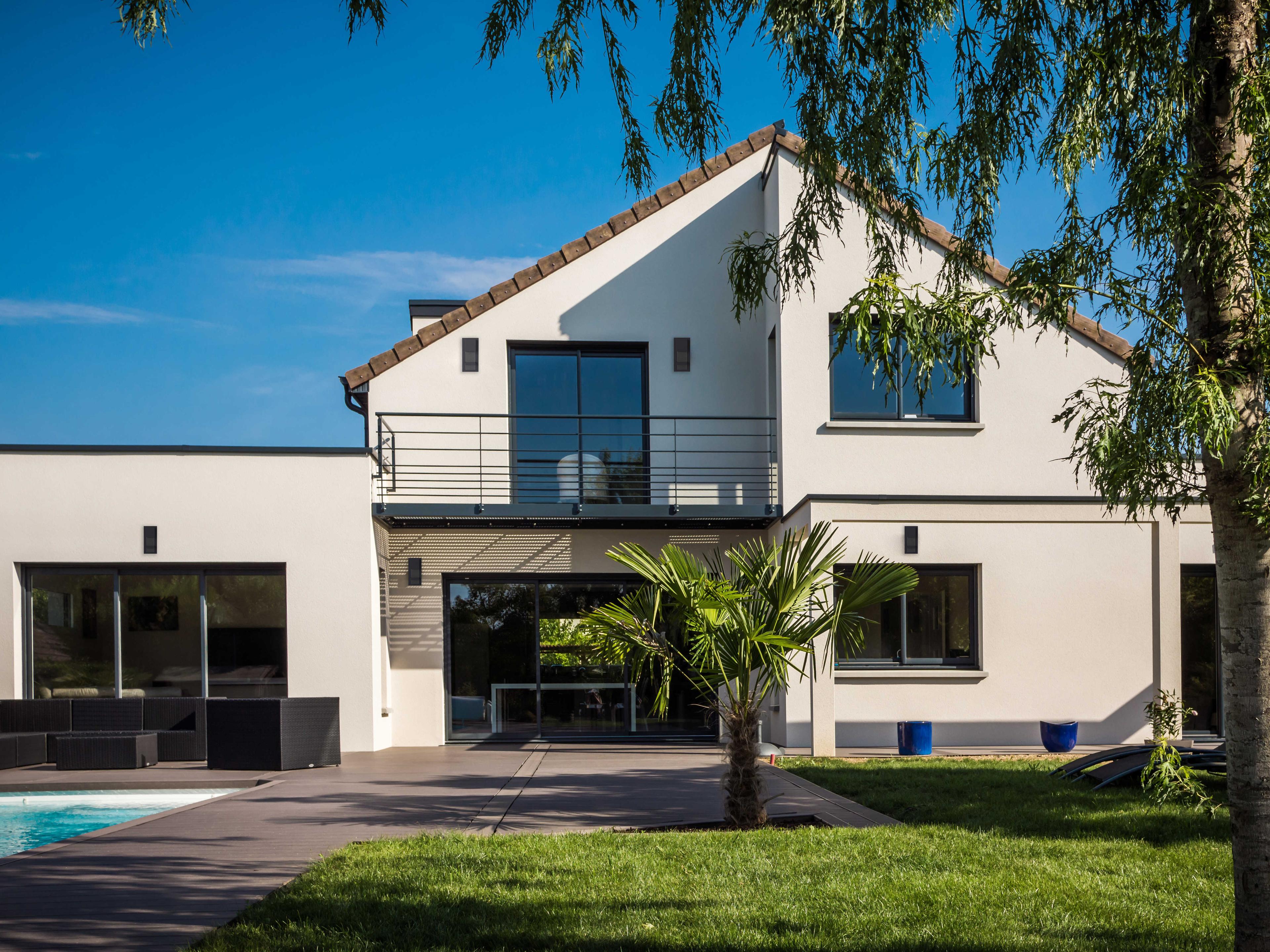 Eglo Venecia 1-Light Outdoor Wall Light