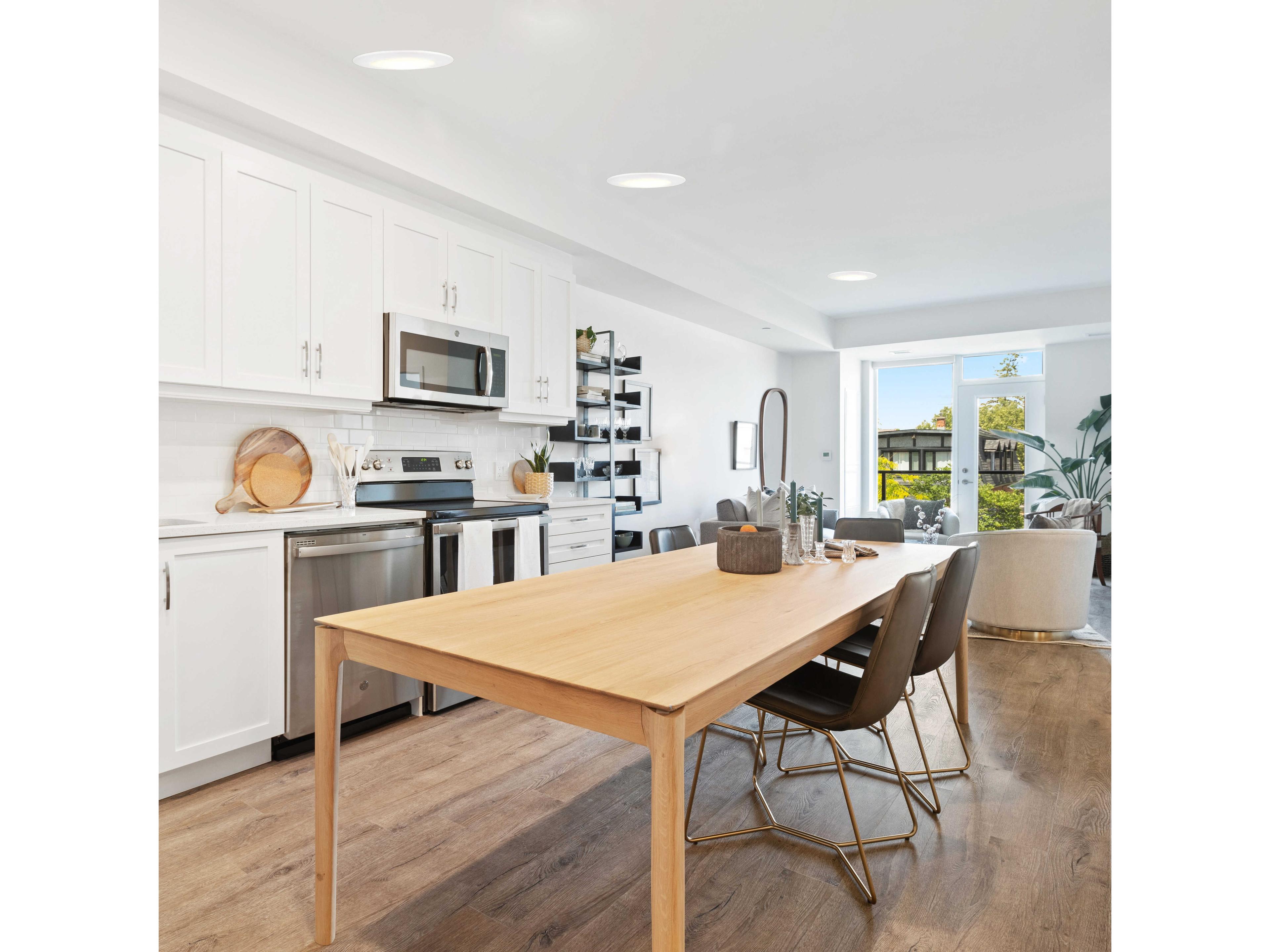 Eglo Retro Fit 1-Light White Round Recessed Light