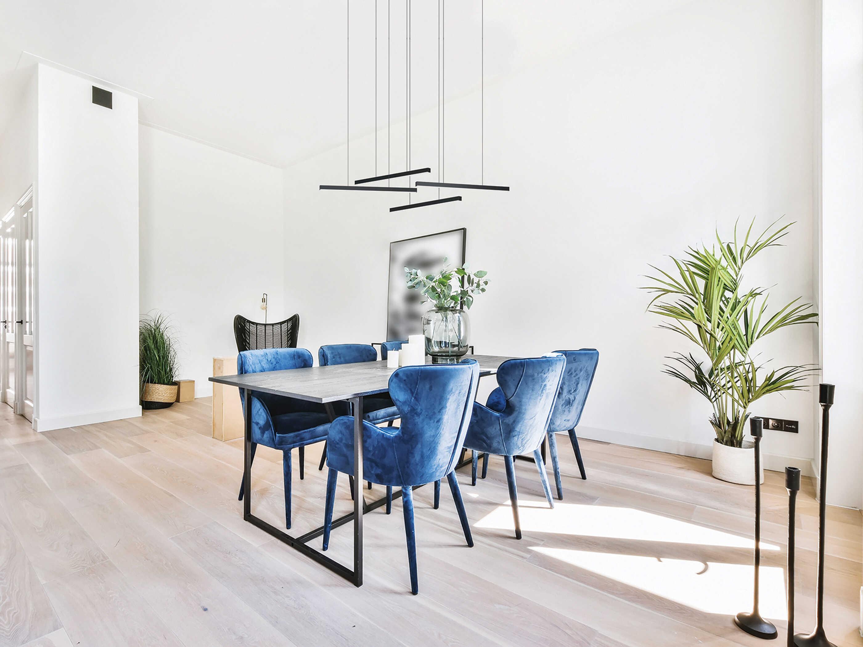 Eglo Lindoza 4-Light Black Linear Pendant