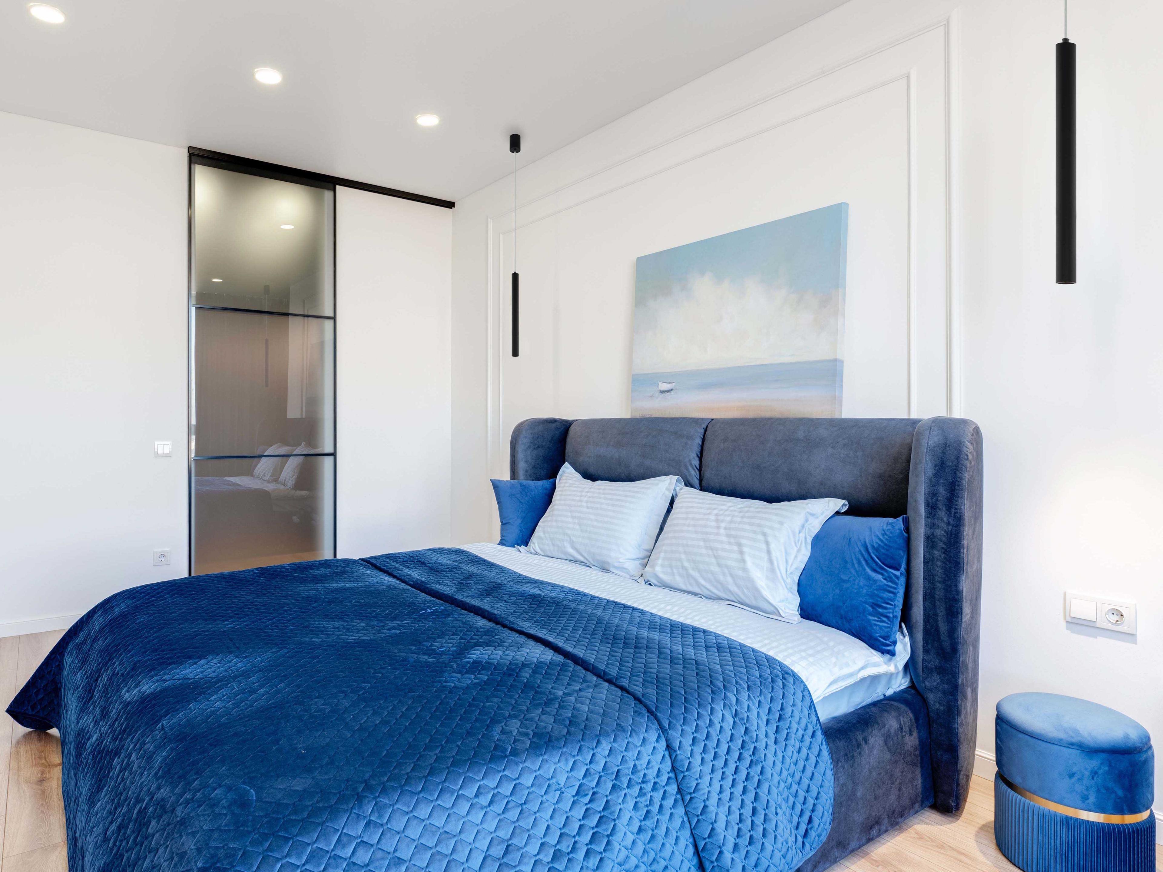 Eglo Tortoreto 1-Light Matte Black Cylinder Mini Pendant