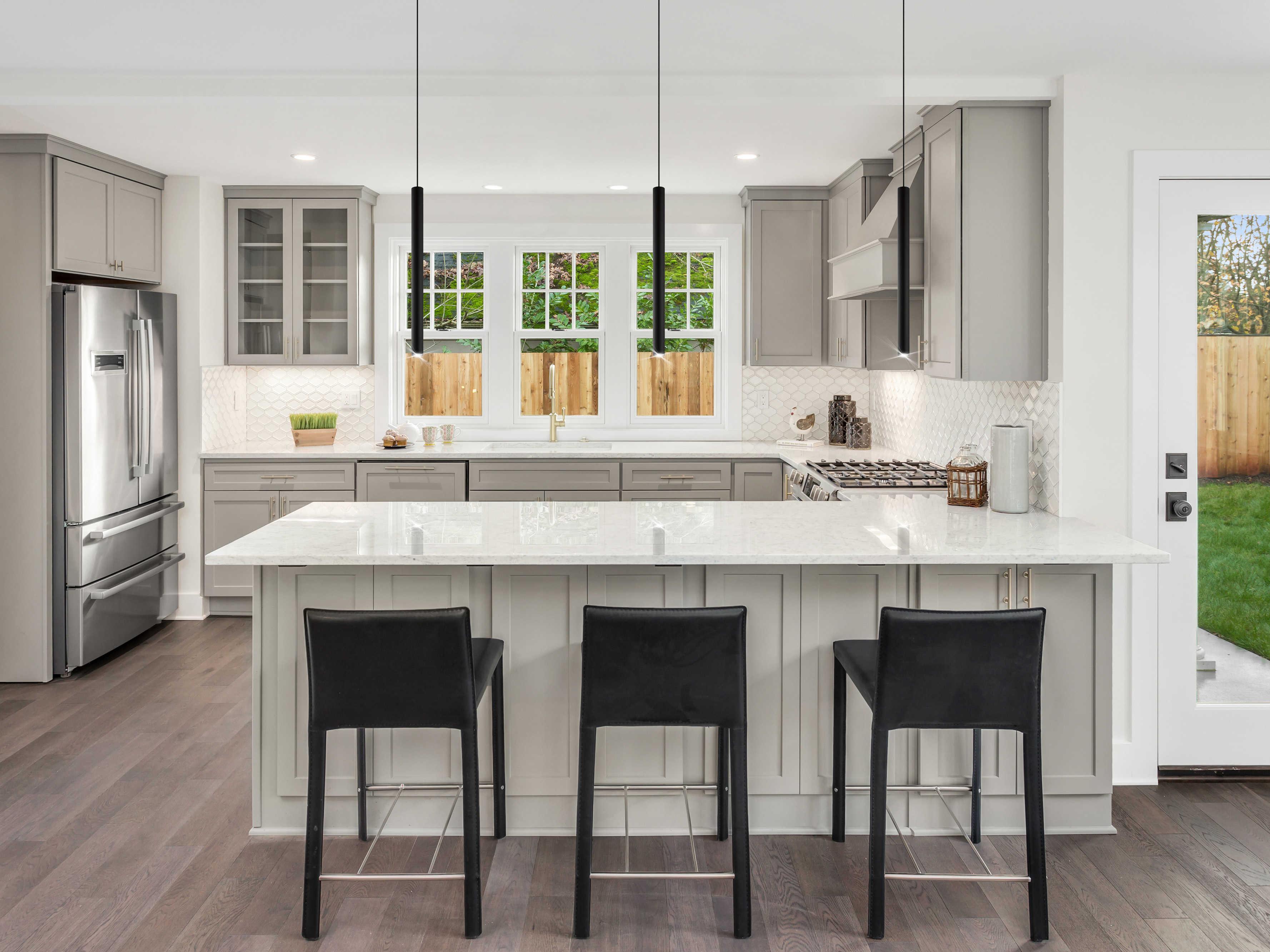 Eglo Tortoreto 1-Light Matte Black Cylinder Mini Pendant