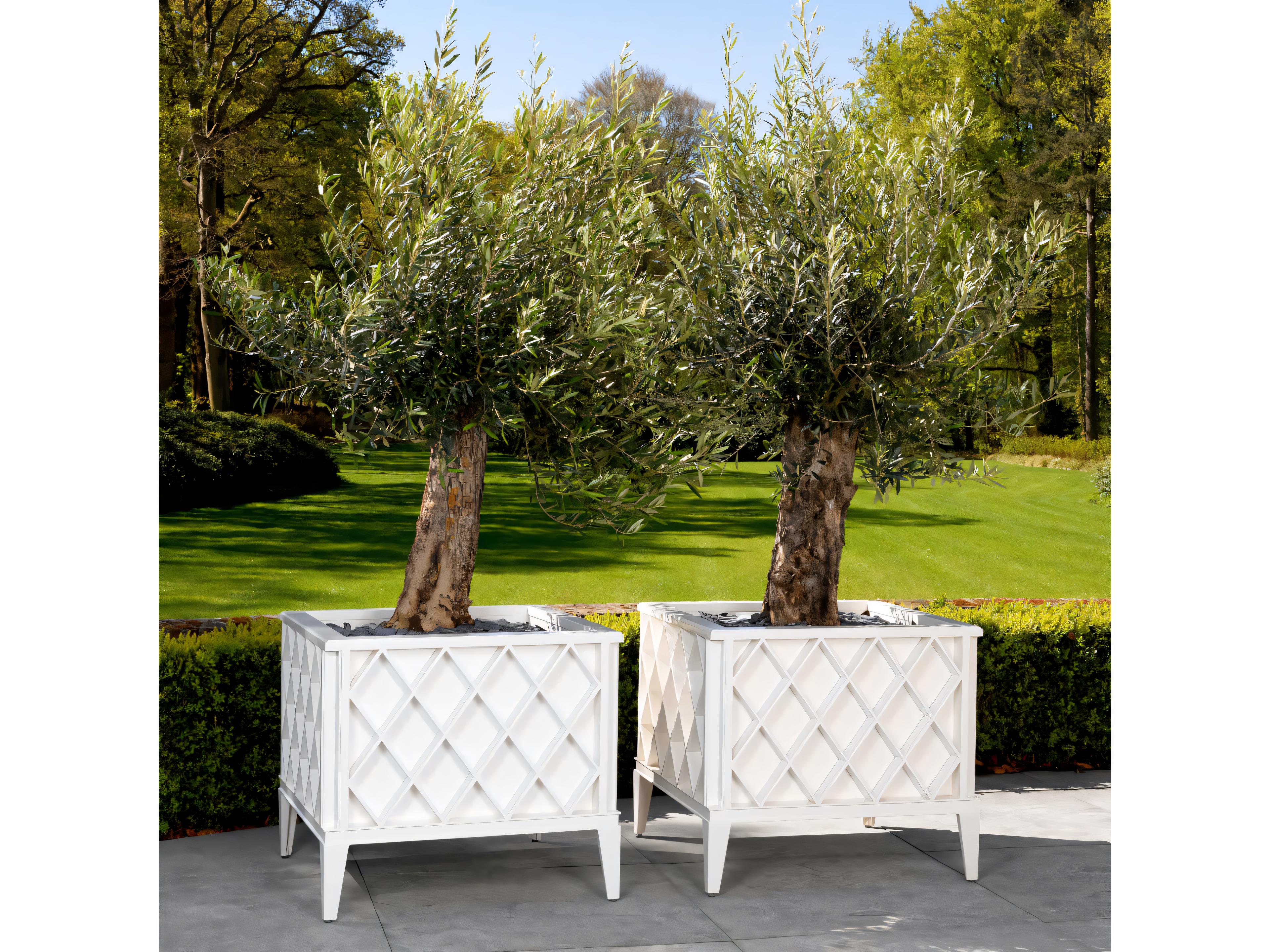 Eichholtz Outdoor White Finish Planter