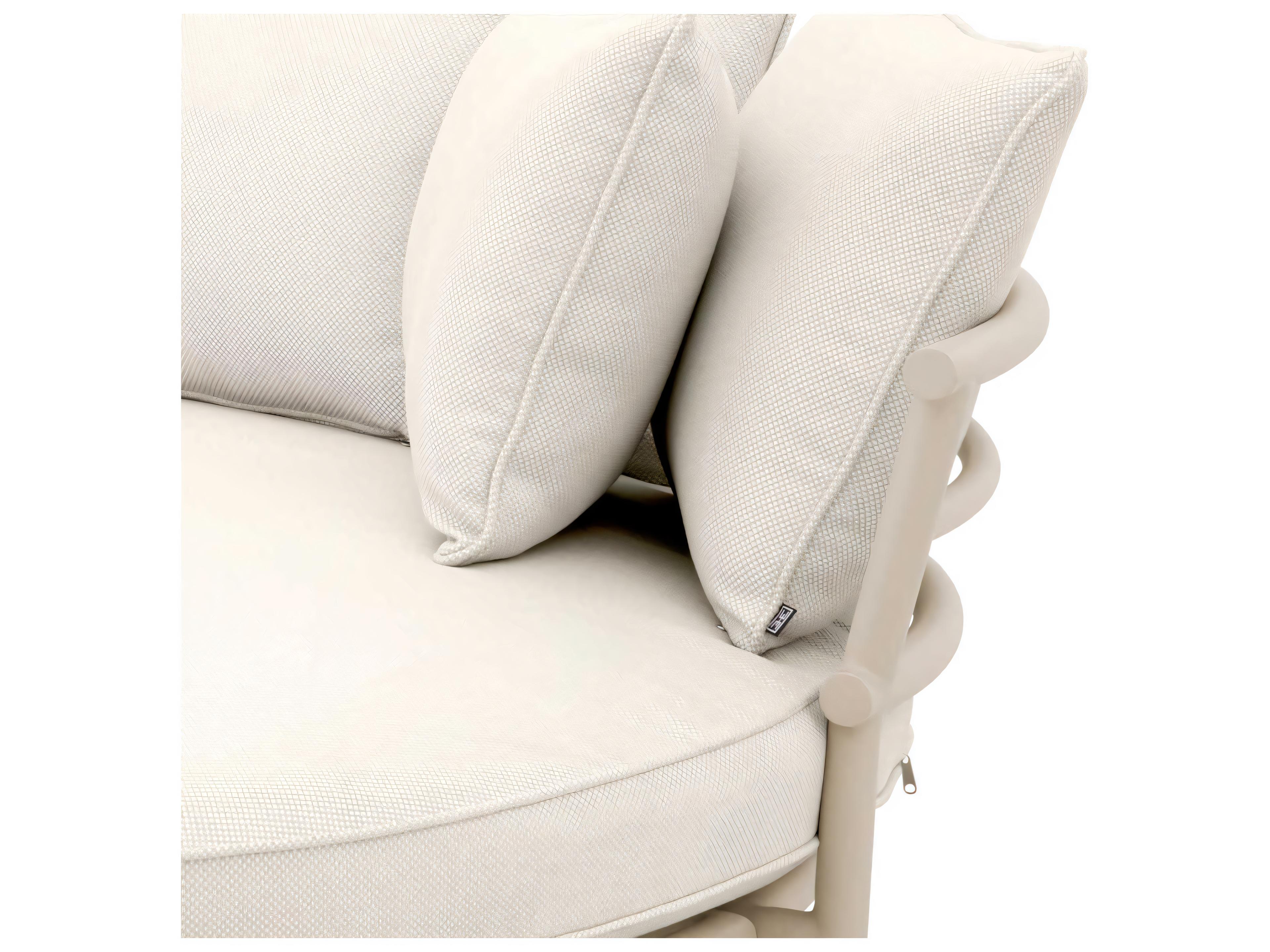 Eichholtz Outdoor Sand Finish Lewis Off-white grey Lounge Bed