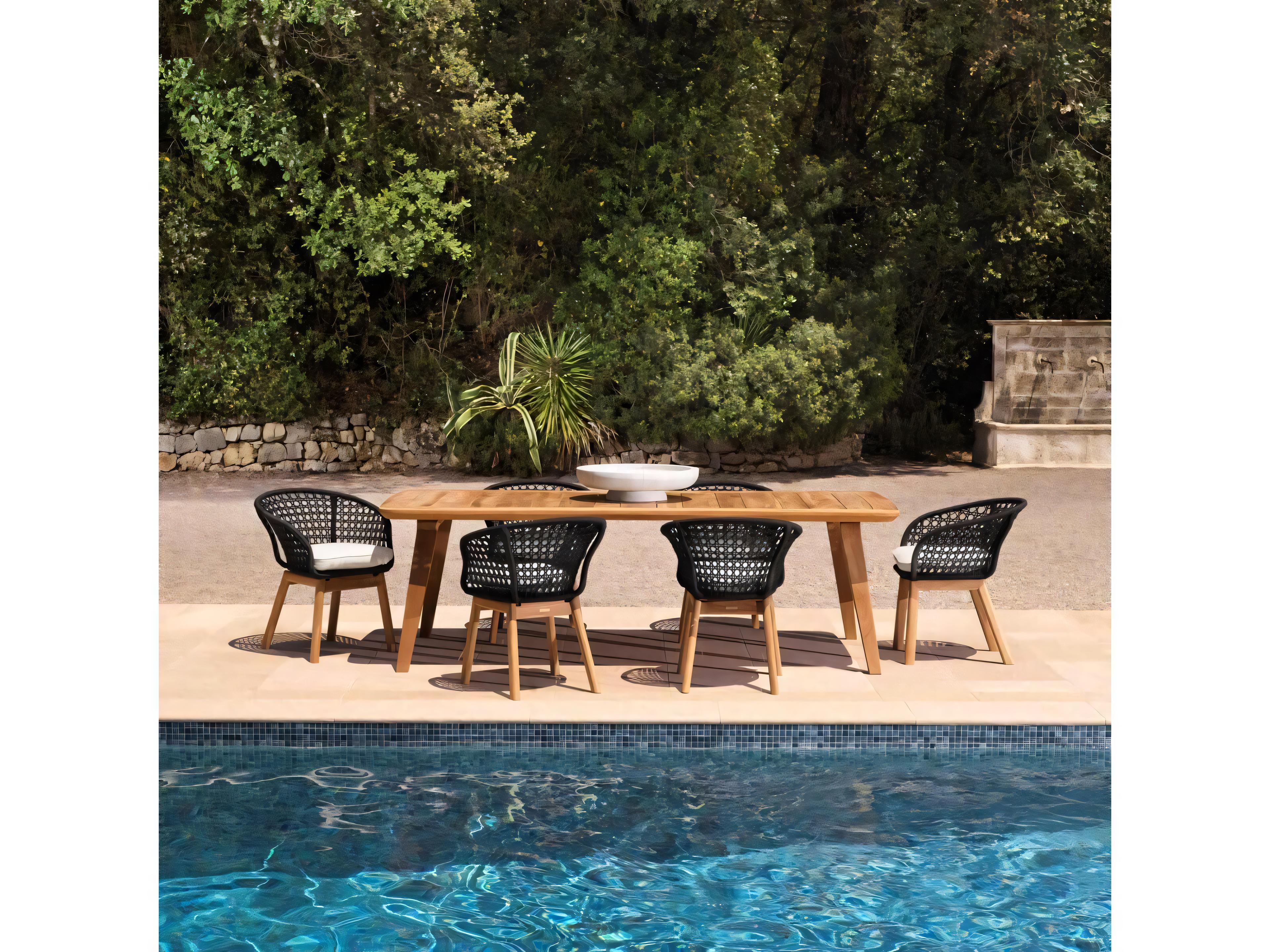 Eichholtz Outdoor Trinity Wicker Dining Set