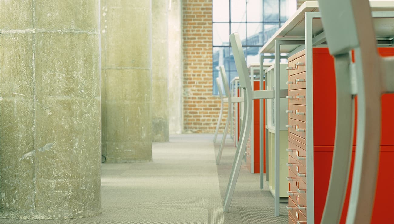 Emeco Outdoor Hudson Brushed Aluminum Bar Stool