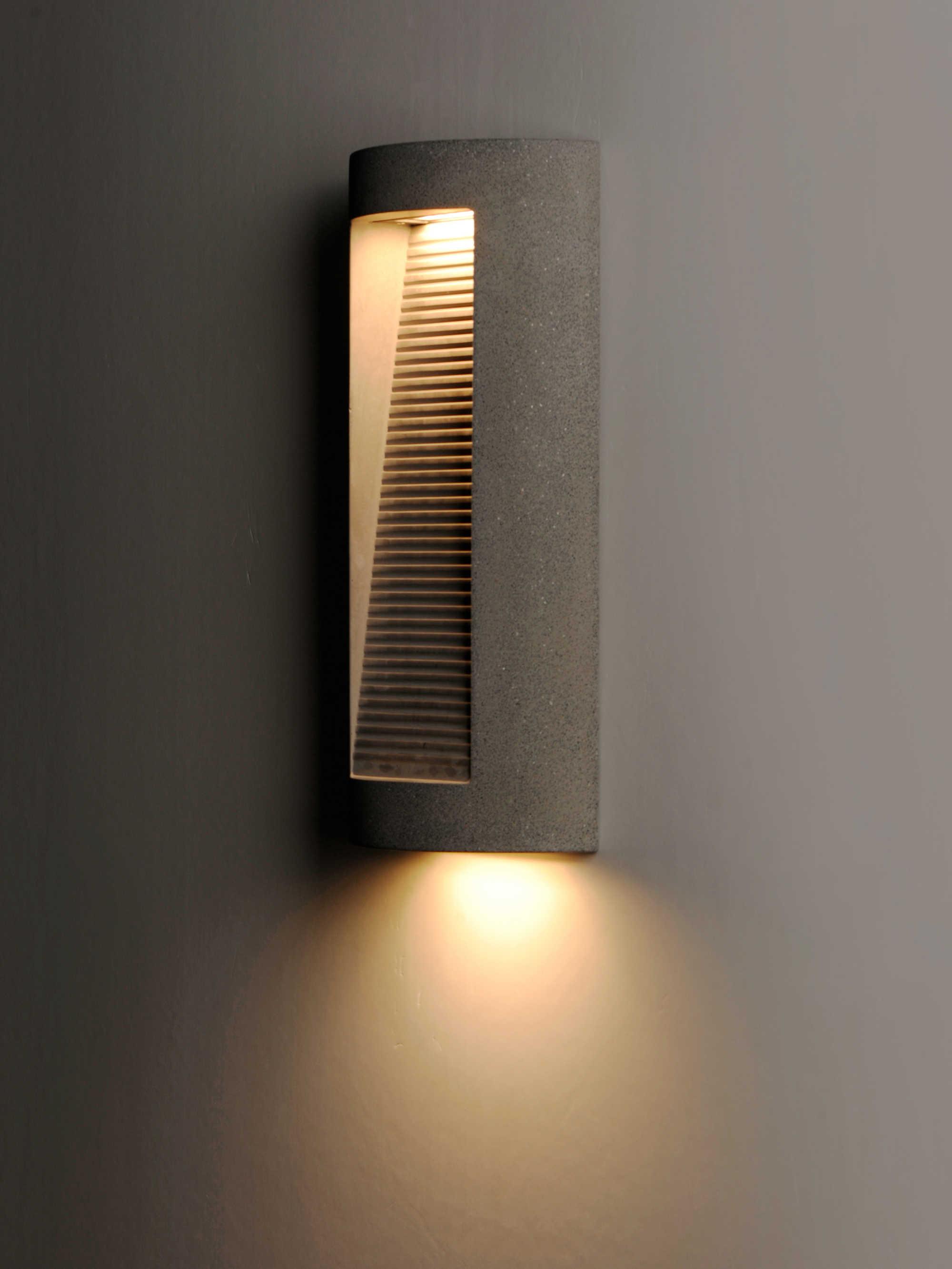 ET2 Boardwalk 2 - Light LED Outdoor Wall Light