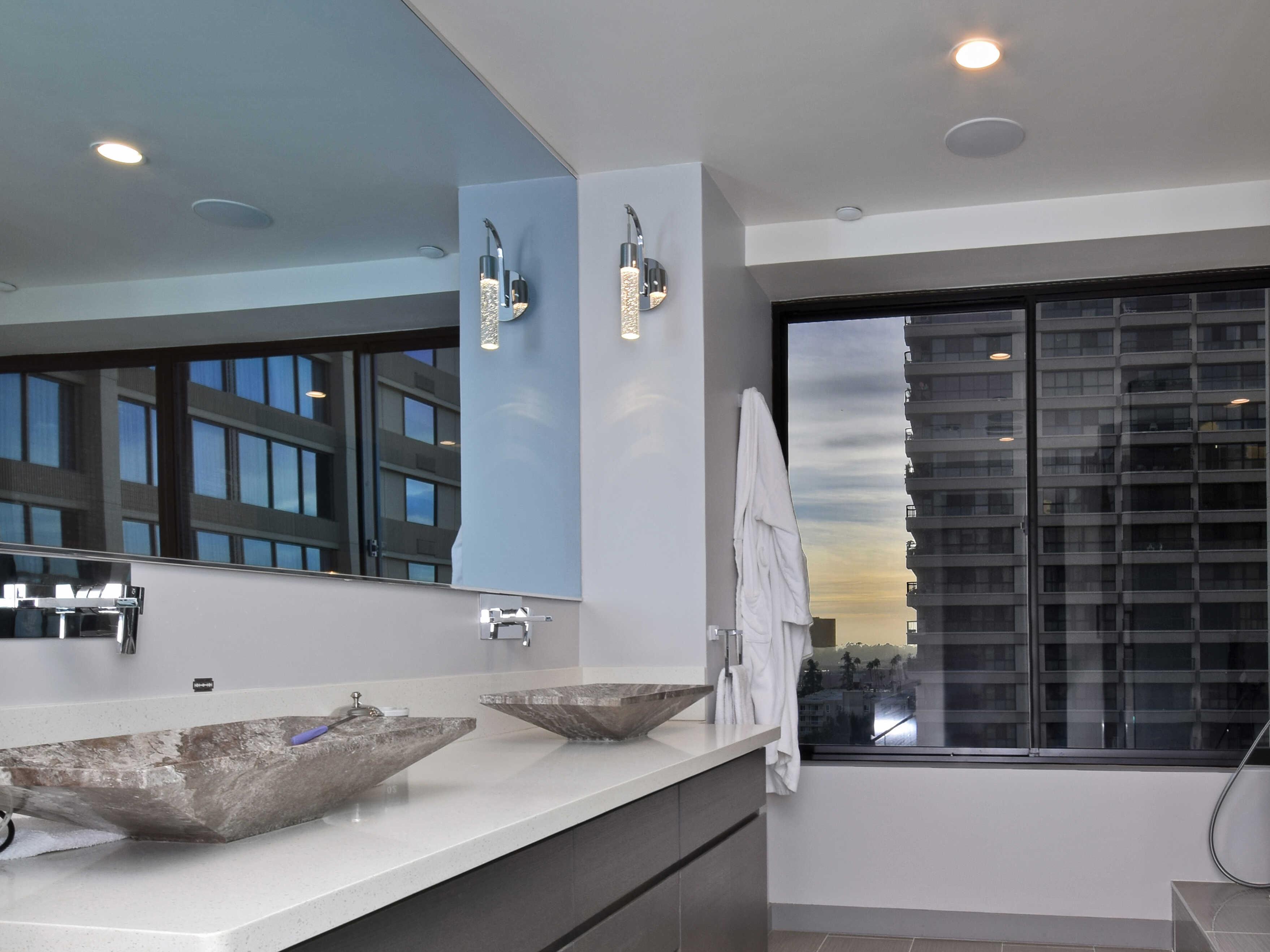 ET2 Fizz Iv 1-Light Polished Chrome Glass LED Wall Sconce