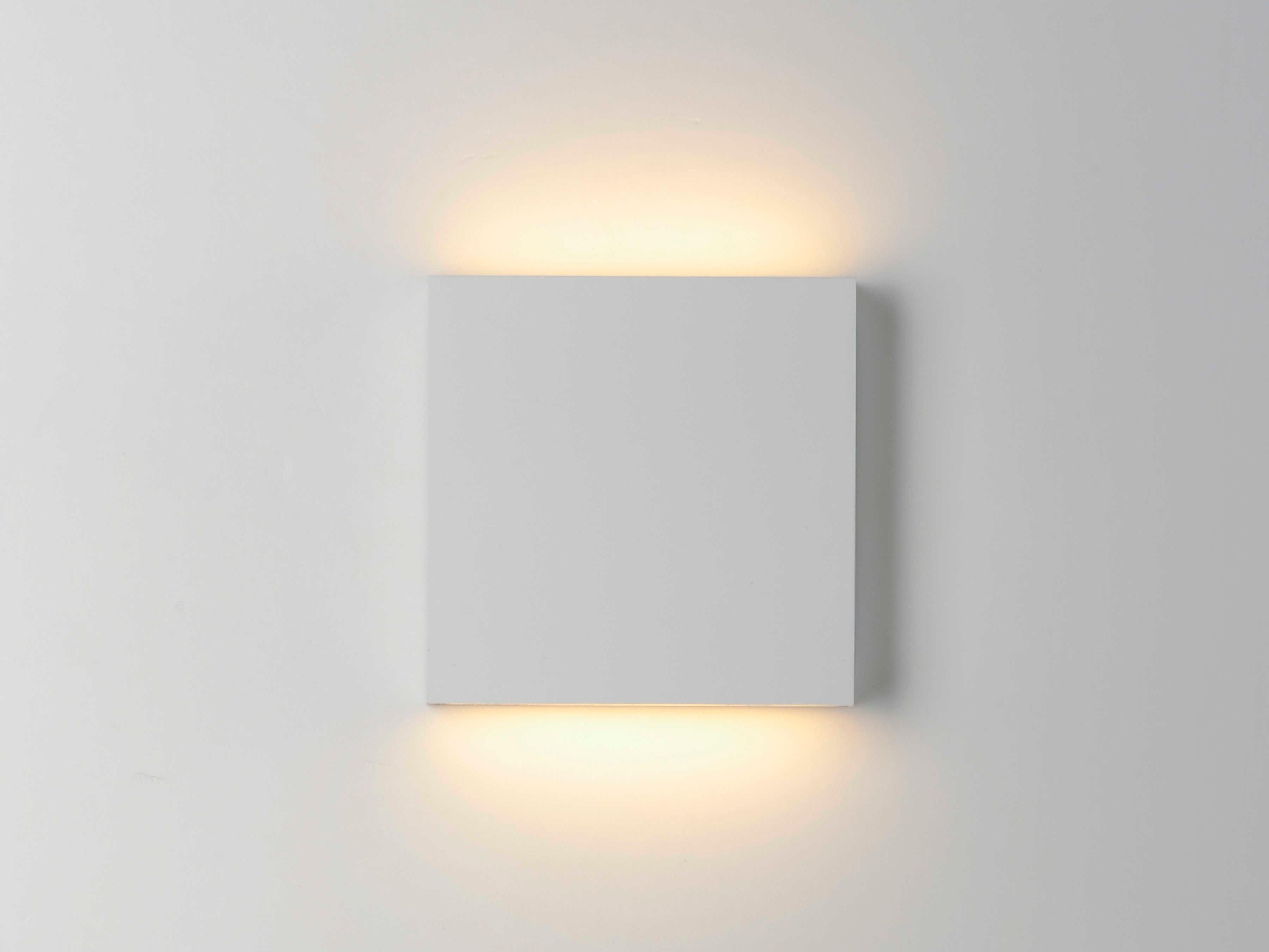 ET2 LED Outdoor Wall Light