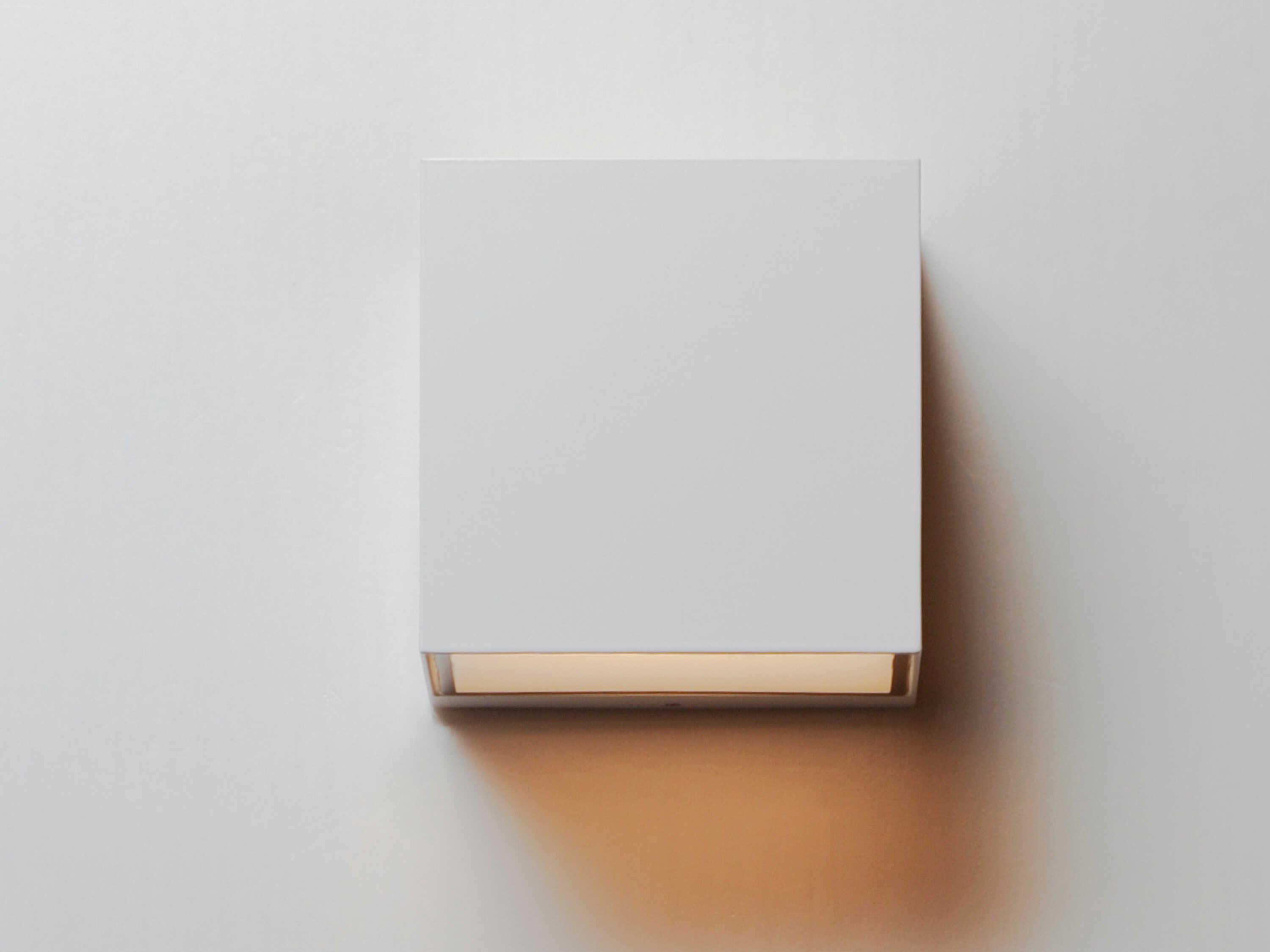 ET2 Blok 1 - Light Outdoor Wall Light