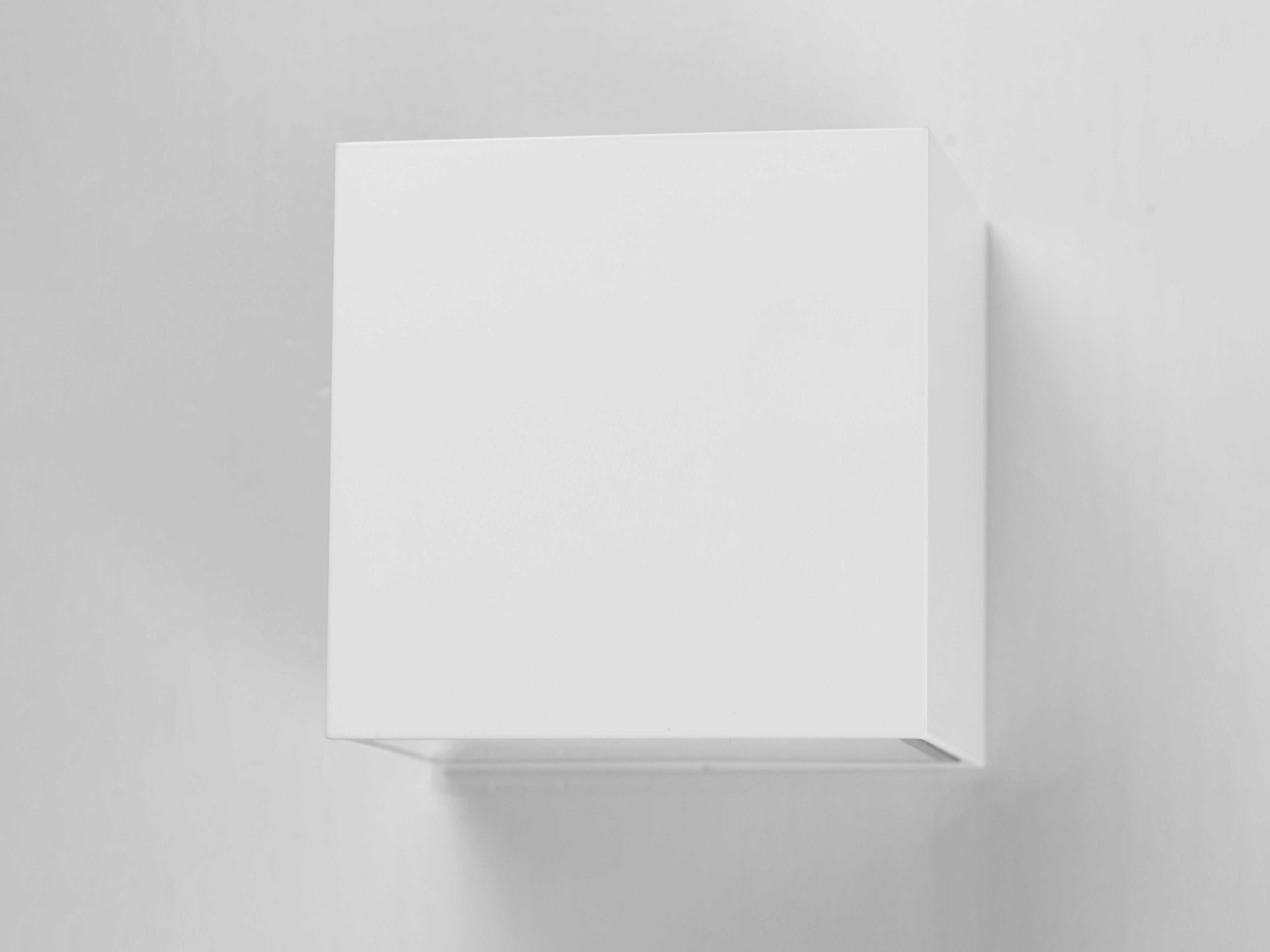 ET2 Blok 1 - Light Outdoor Wall Light