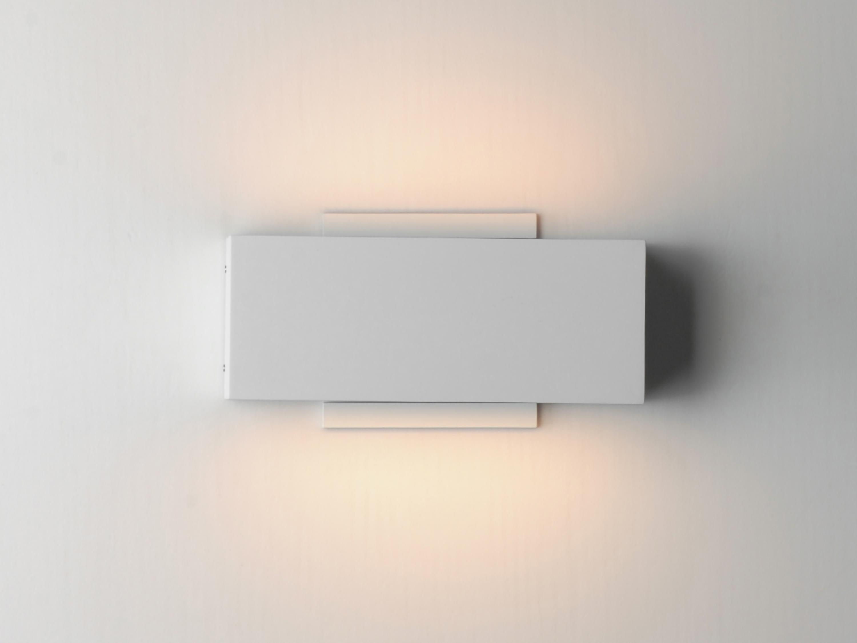 ET2 Blok 2-Light Outdoor Wall Light