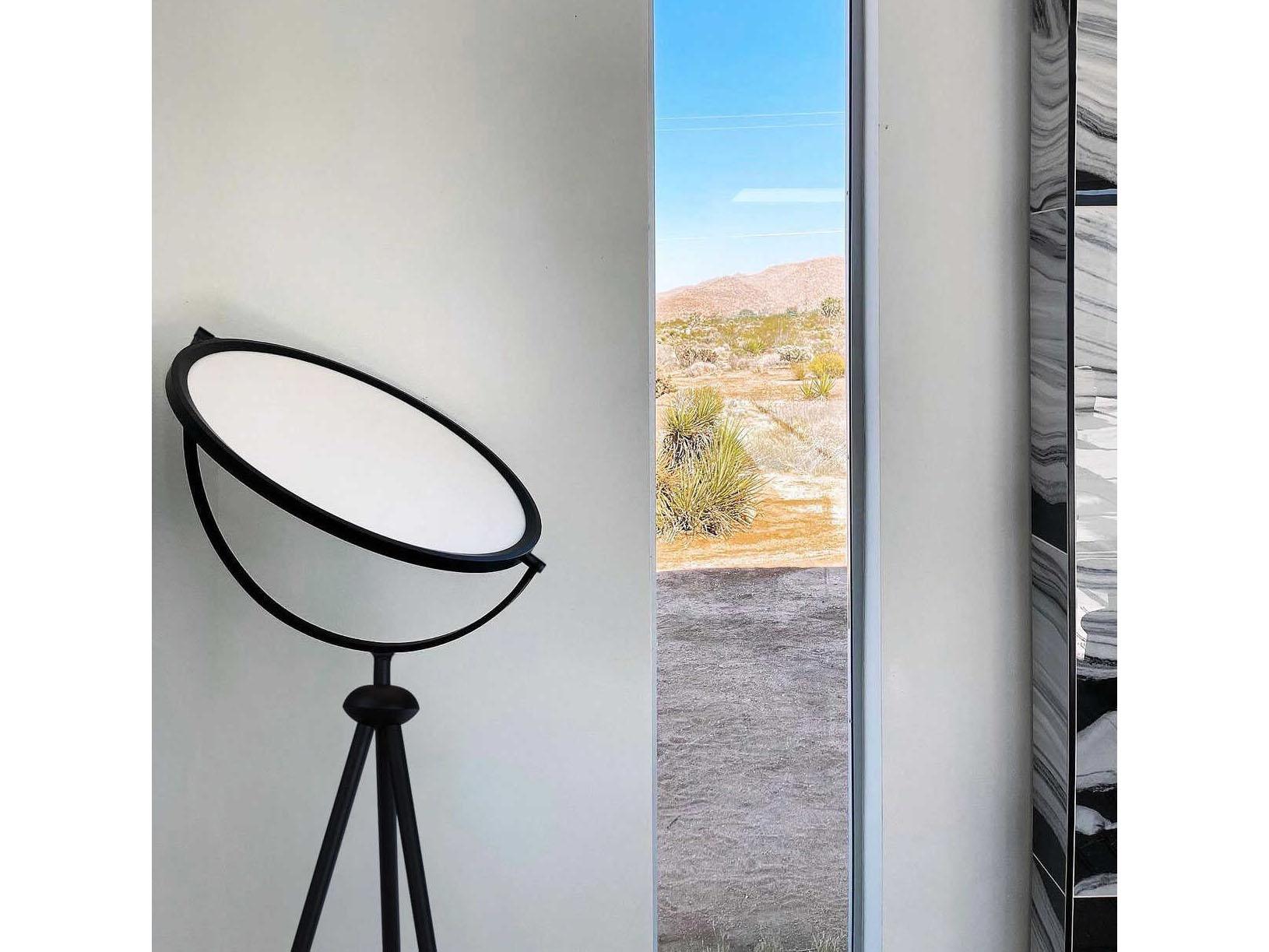 ET2 Paddle LED Black Floor Lamp