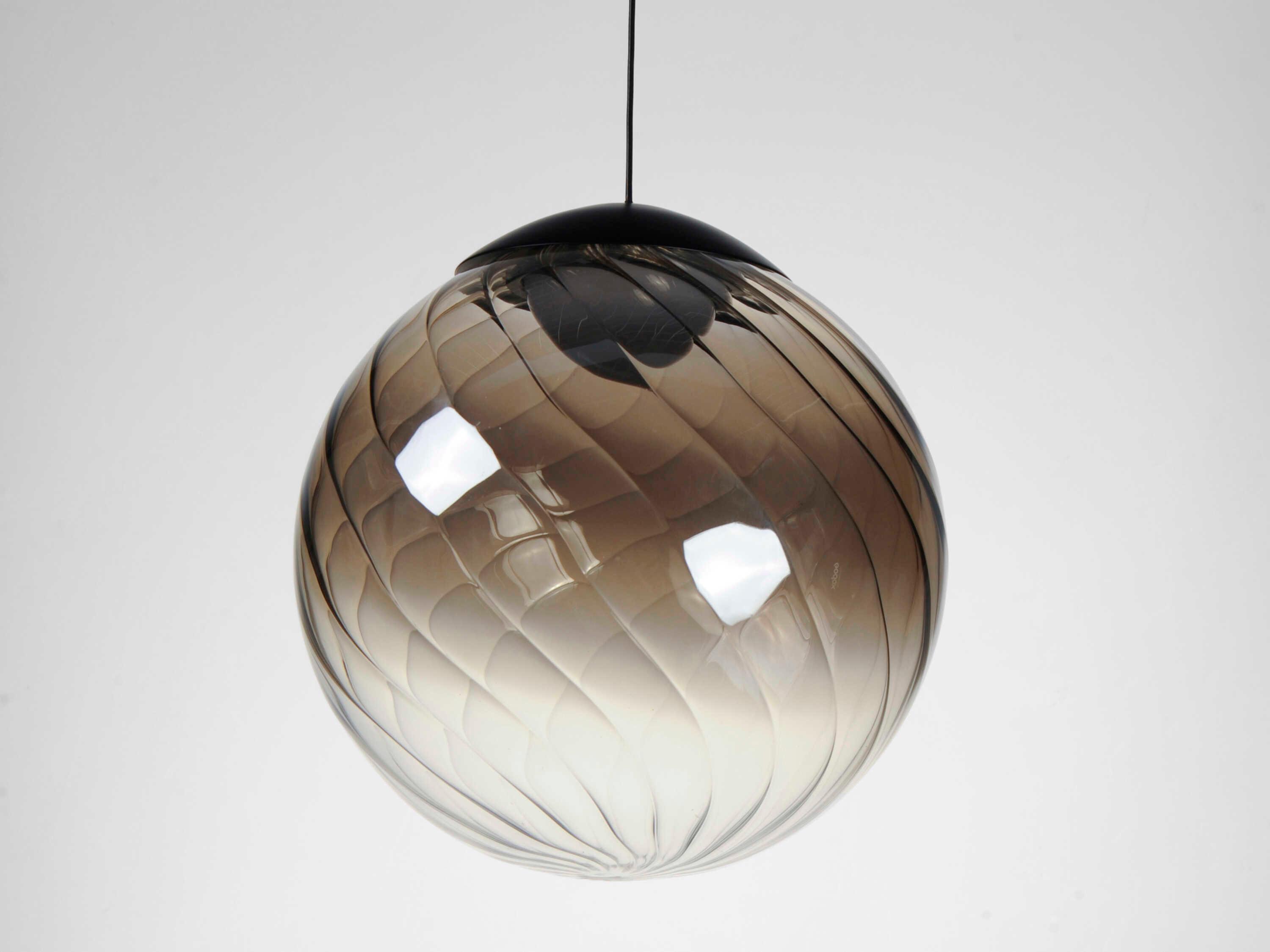 ET2 1-Light Black Globe Mini Pendant