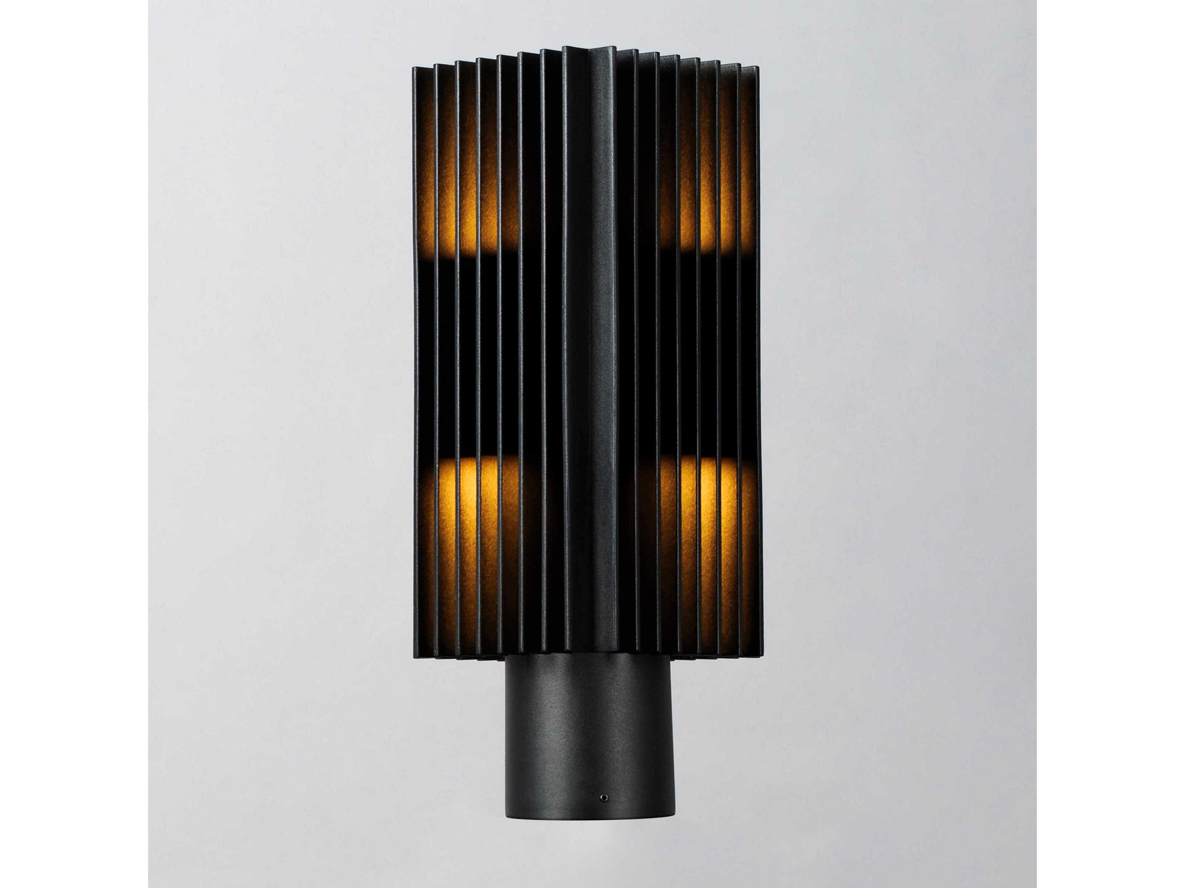 ET2 Rampart 2 - Light Outdoor Post Light