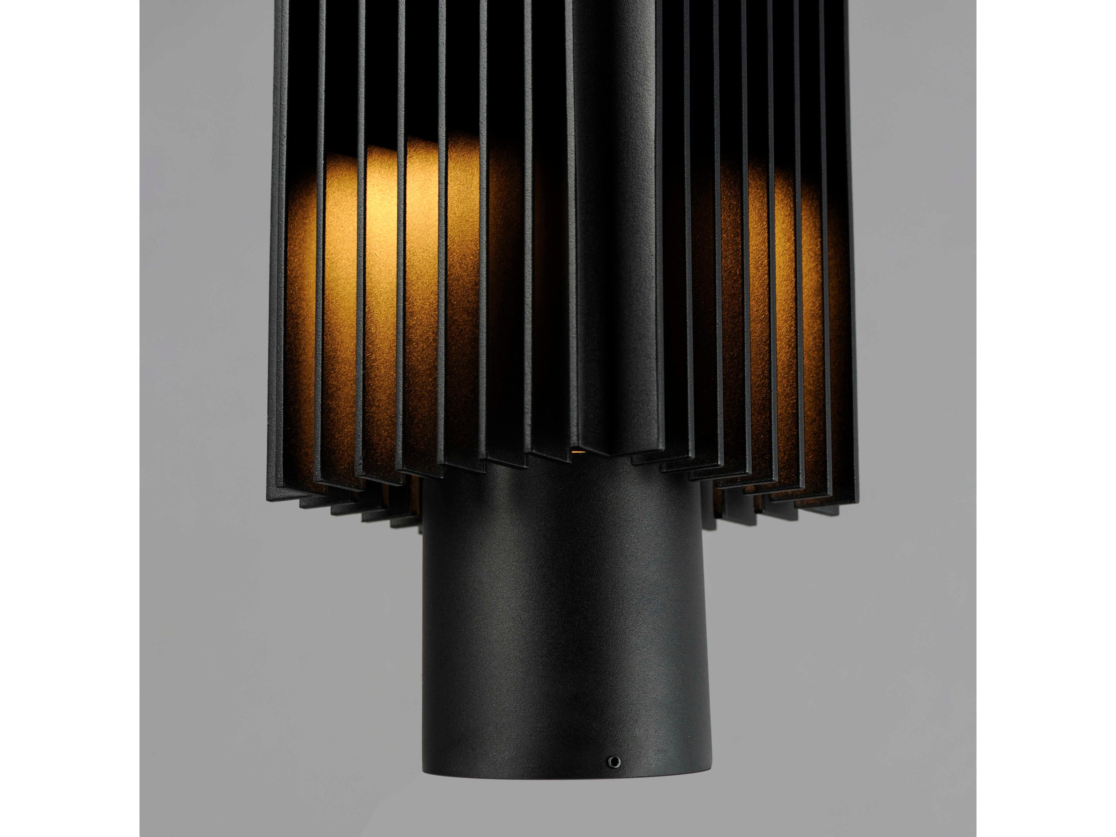 ET2 Rampart 2 - Light Outdoor Post Light