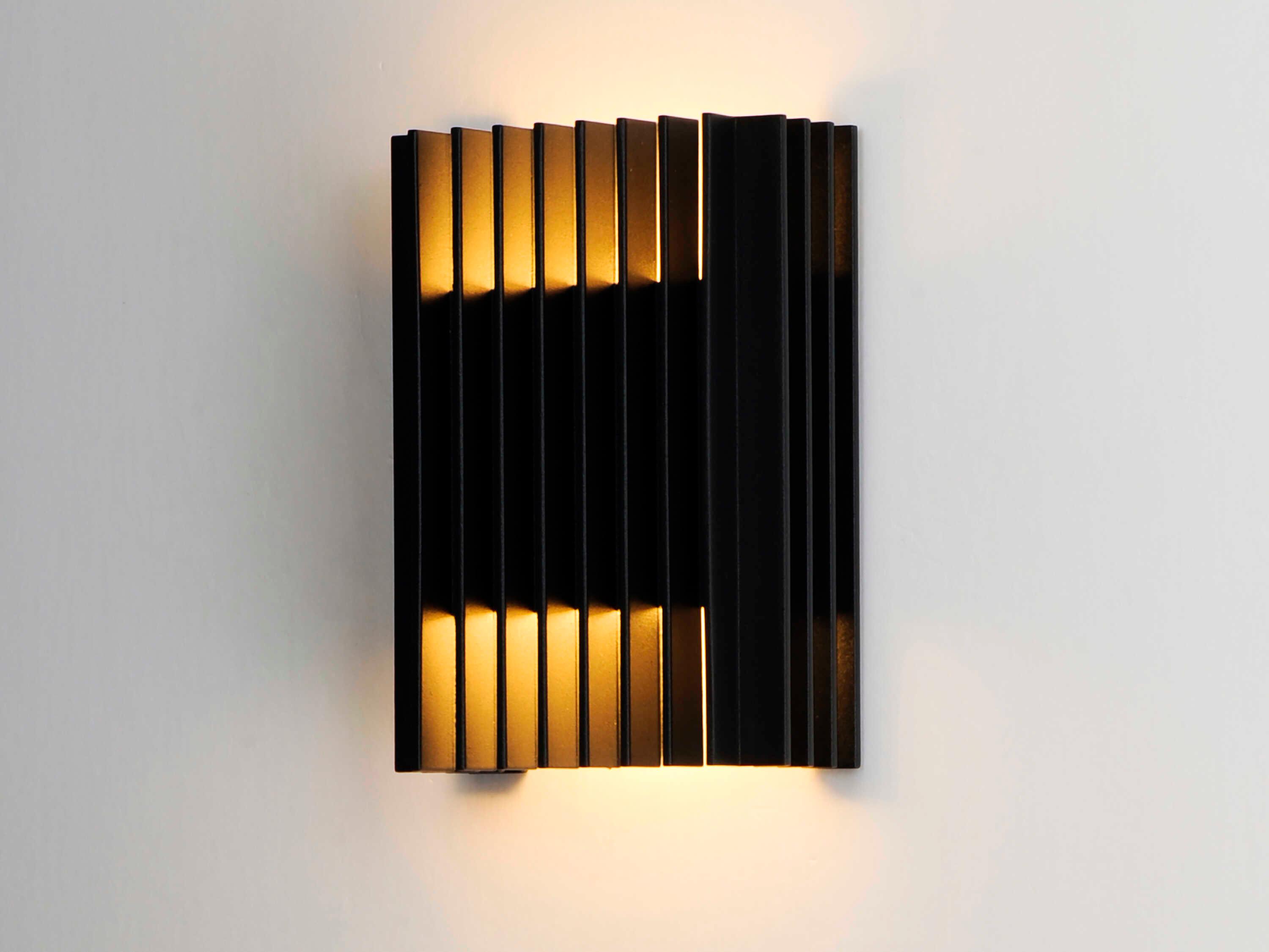 ET2 Outdoor Wall Light