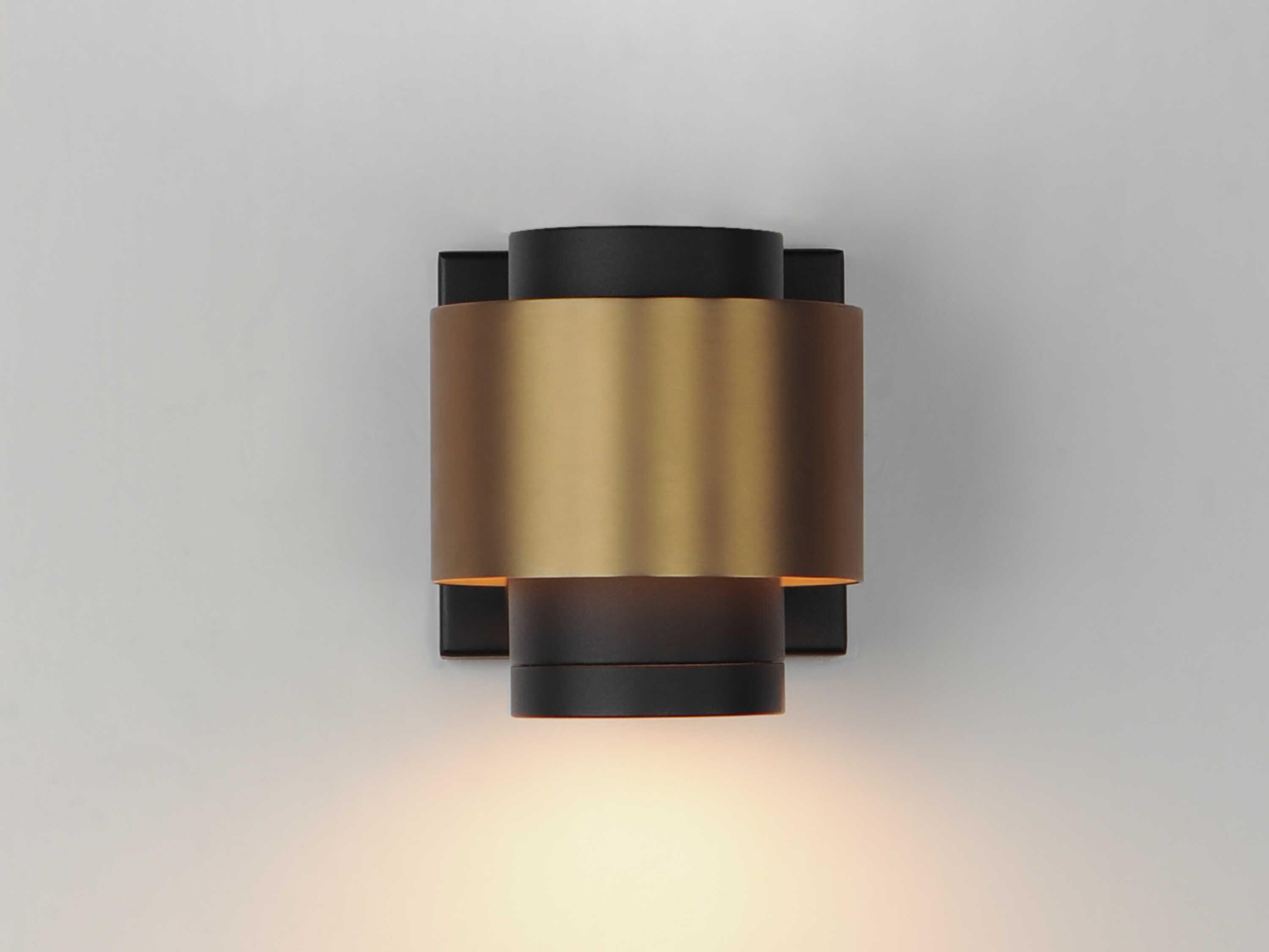ET2 Reveal 2 - Light Outdoor Wall Light