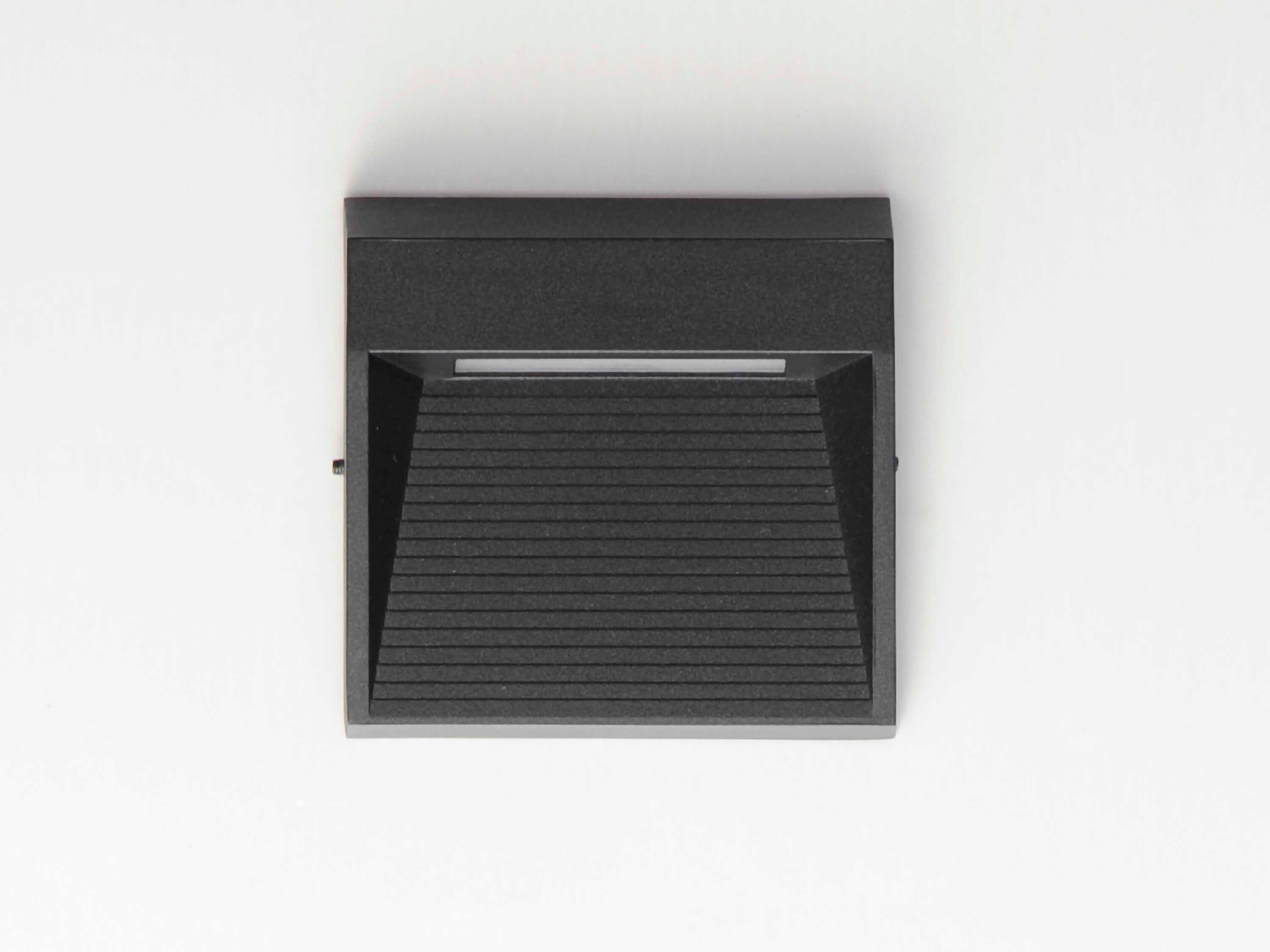 ET2 Steppes 1-Light Outdoor Wall Light