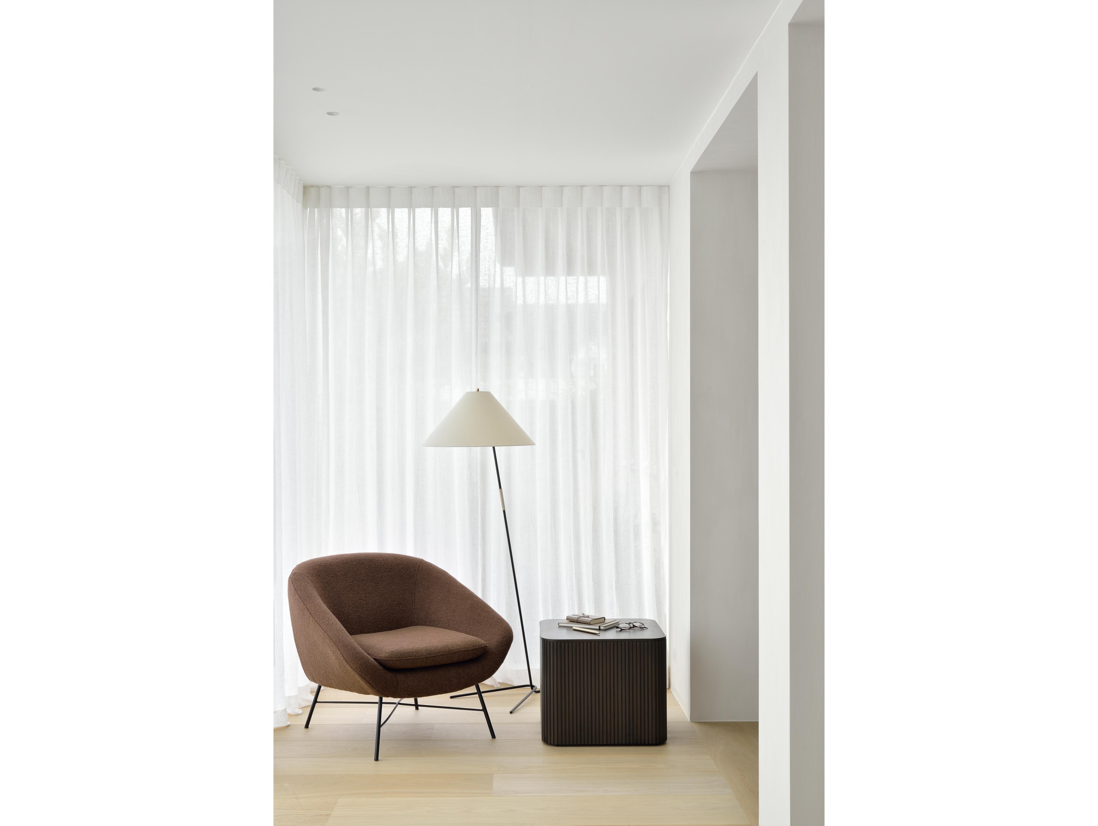 Ethnicraft Barrow Copper Lounge Chair