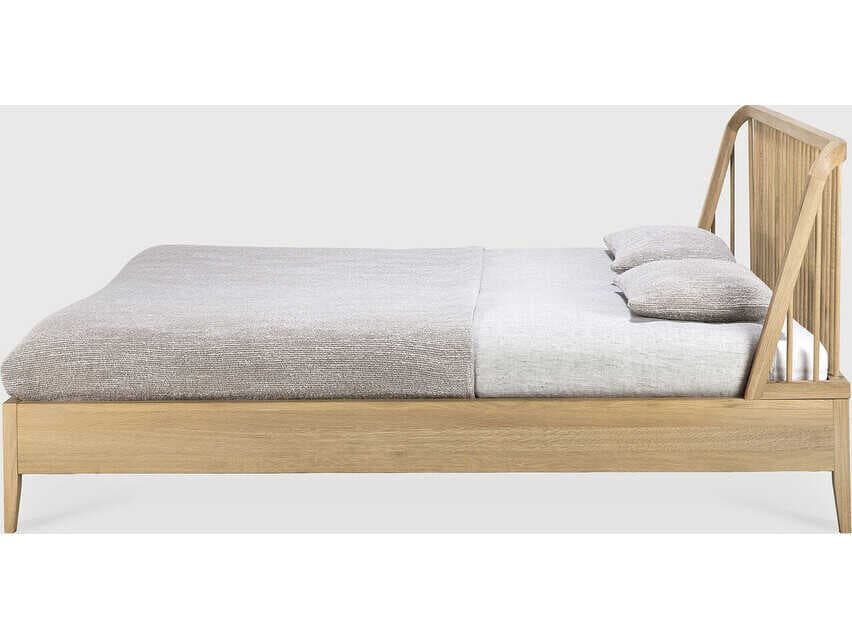 Ethnicraft Spindle Oak Bed