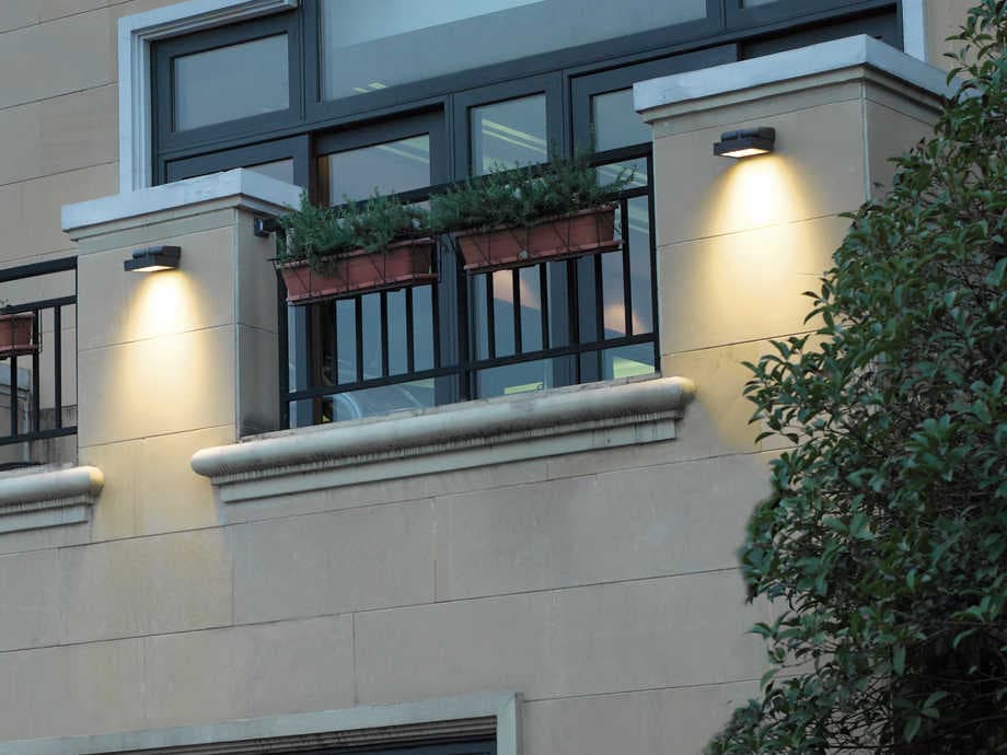 Eurofase Bravo 16 - Light Outdoor Wall Light