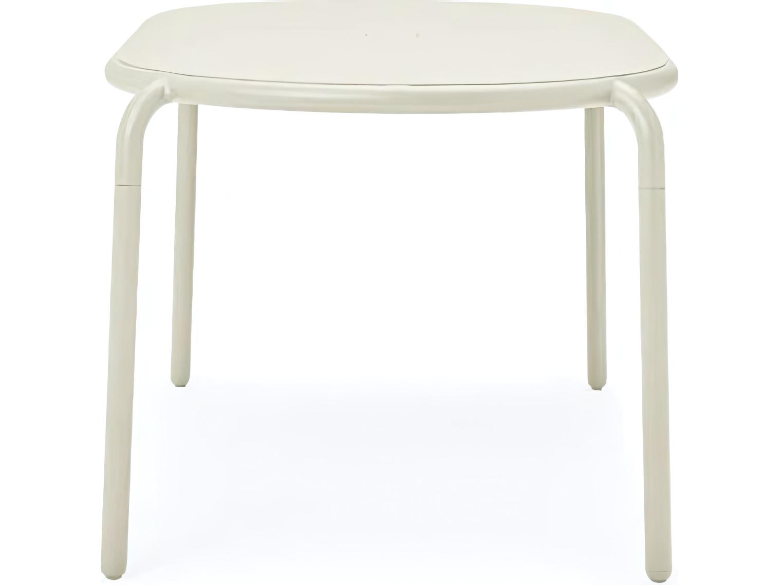 Fatboy Outdoor Toni Tavolo 63"W x 35 Oval Dining Table in Desert