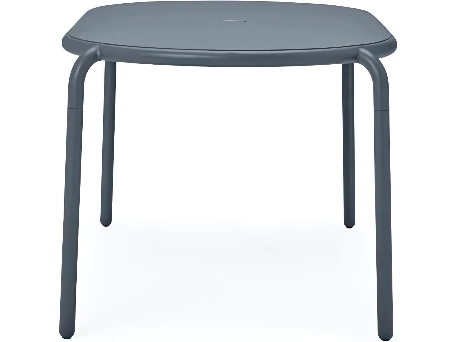 Fatboy Outdoor Toni Tavolo 63"W x 35 Oval Dining Table in Elephant