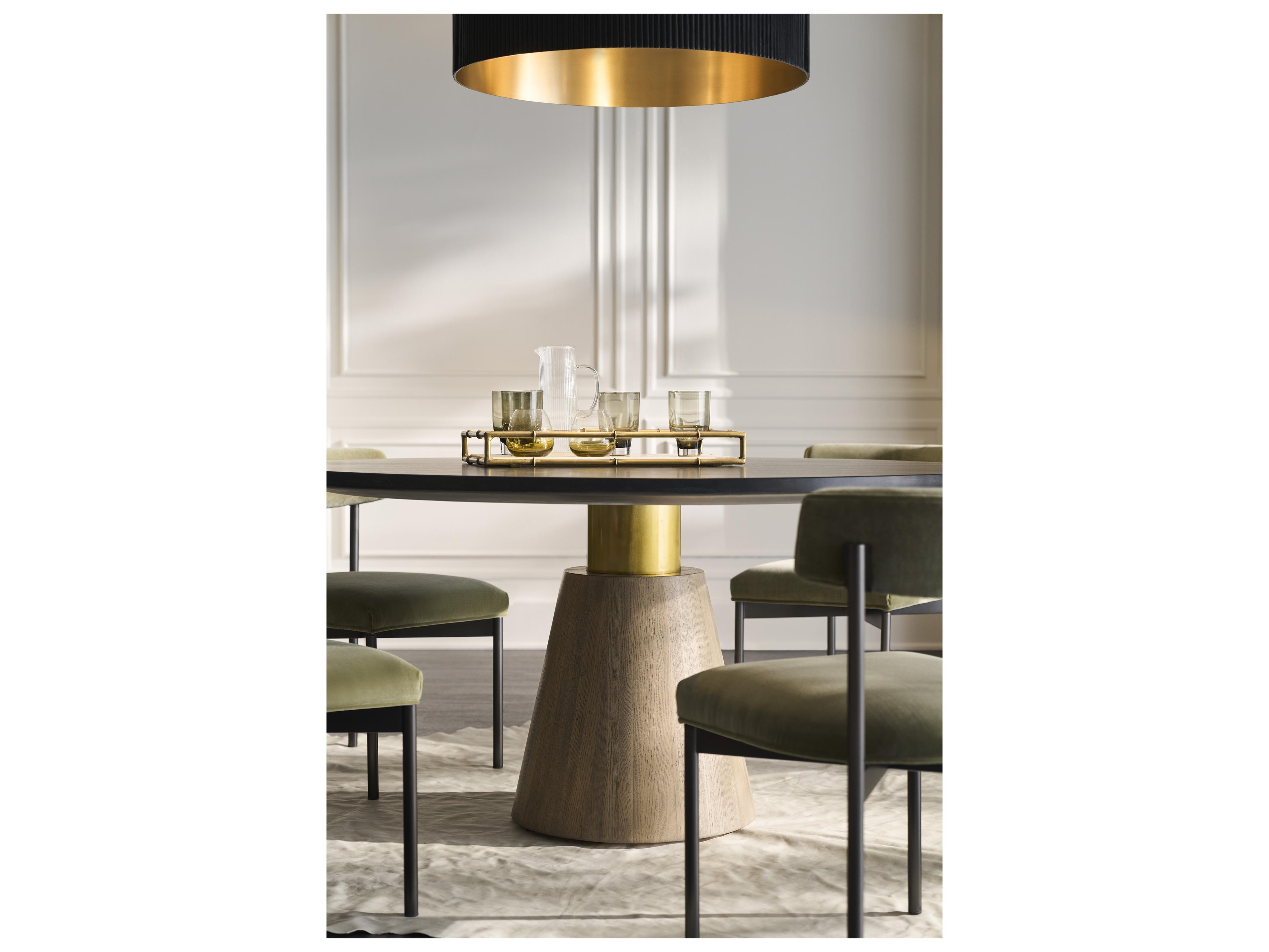 Fairfield Chair Everett Round Dining Table