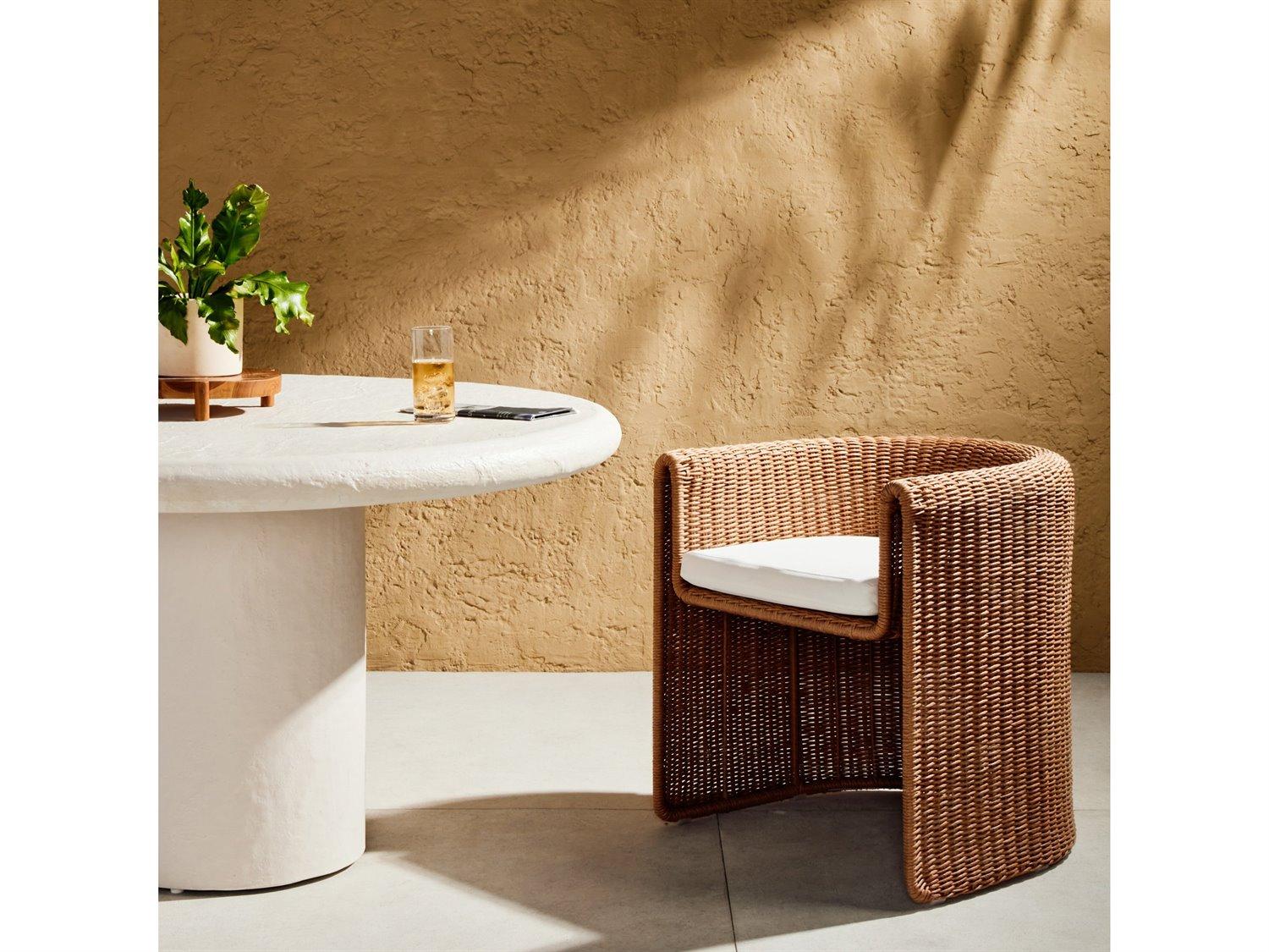 Four Hands Outdoor Grass Roots Dining Set