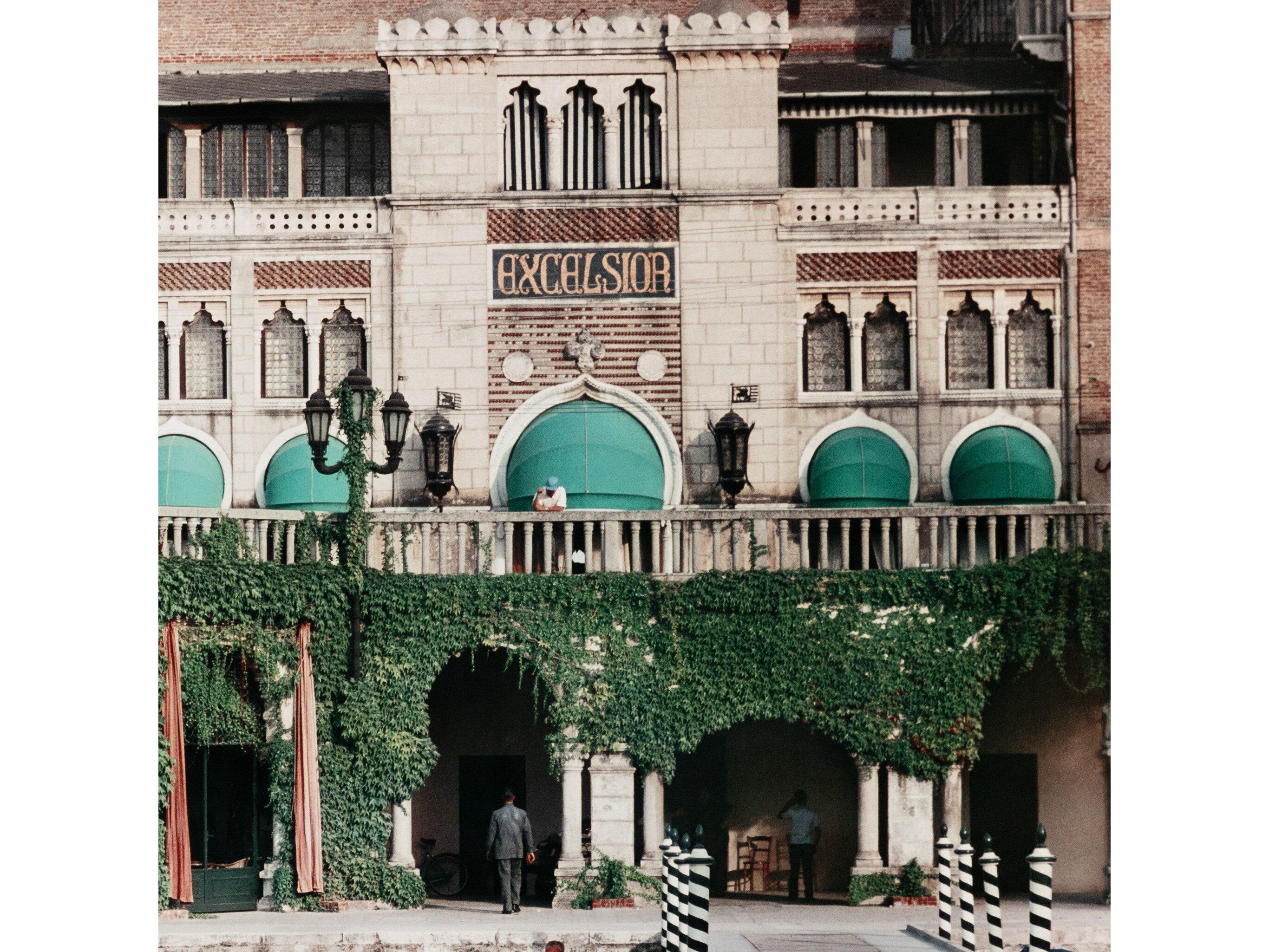 Four Hands Art Studio Westin Excelsior By Slim Aarons Wall Art