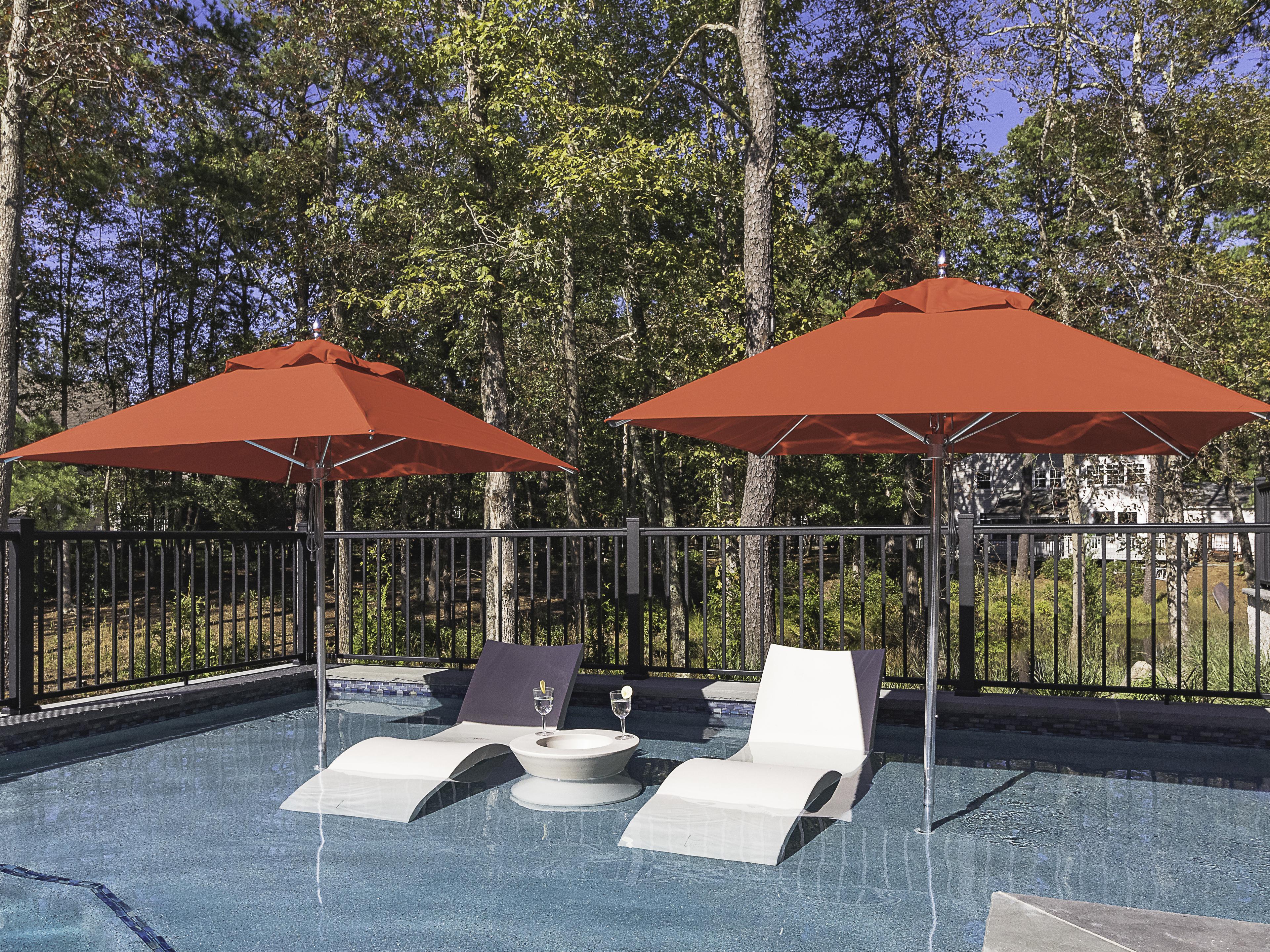 Frankford Greenwich Market Aluminum Silver Anodized 6.5 Foot Square Pulley Lift Outdoor Umbrella