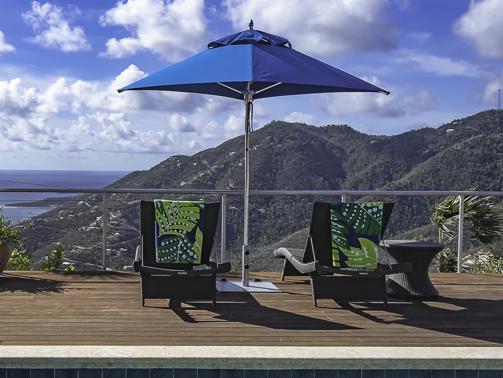 Frankford Greenwich Market Aluminum Silver Anodized 6.5 Foot Square Pulley Lift Outdoor Umbrella