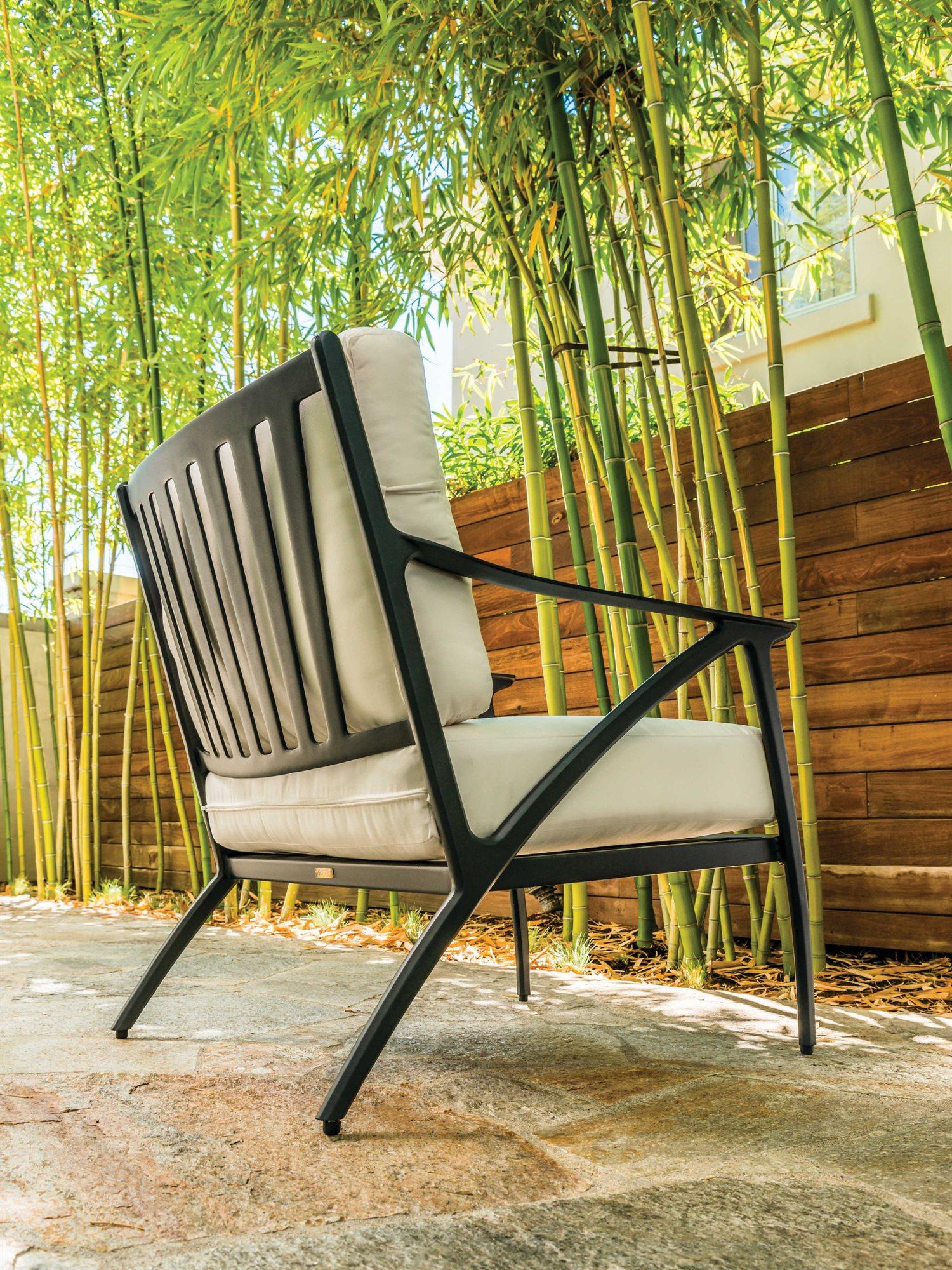 Gensun Amari Aluminum Carbon Outdoor Lounge Chair